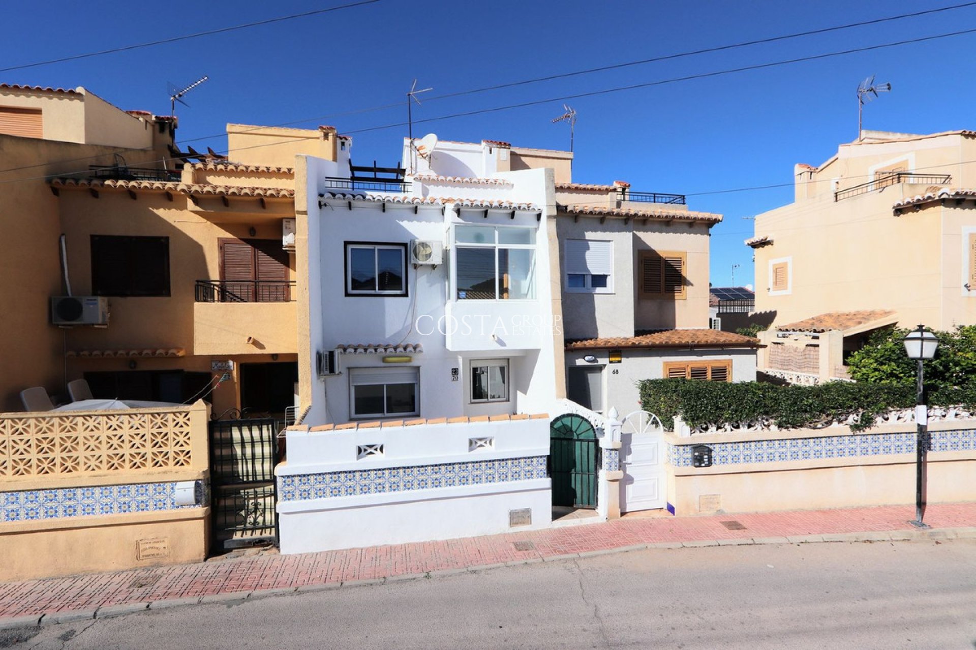 Resale - House -
Orihuela Costa - Los Balcones