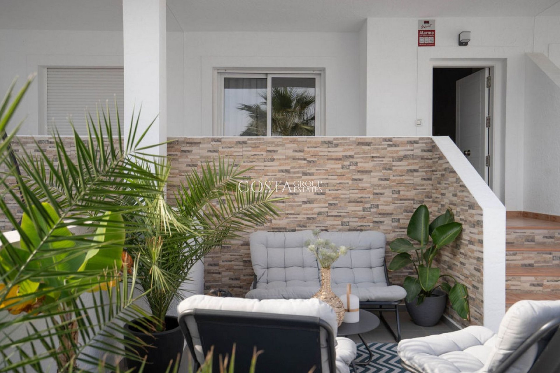 Resale - House -
Orihuela Costa - Los Balcones