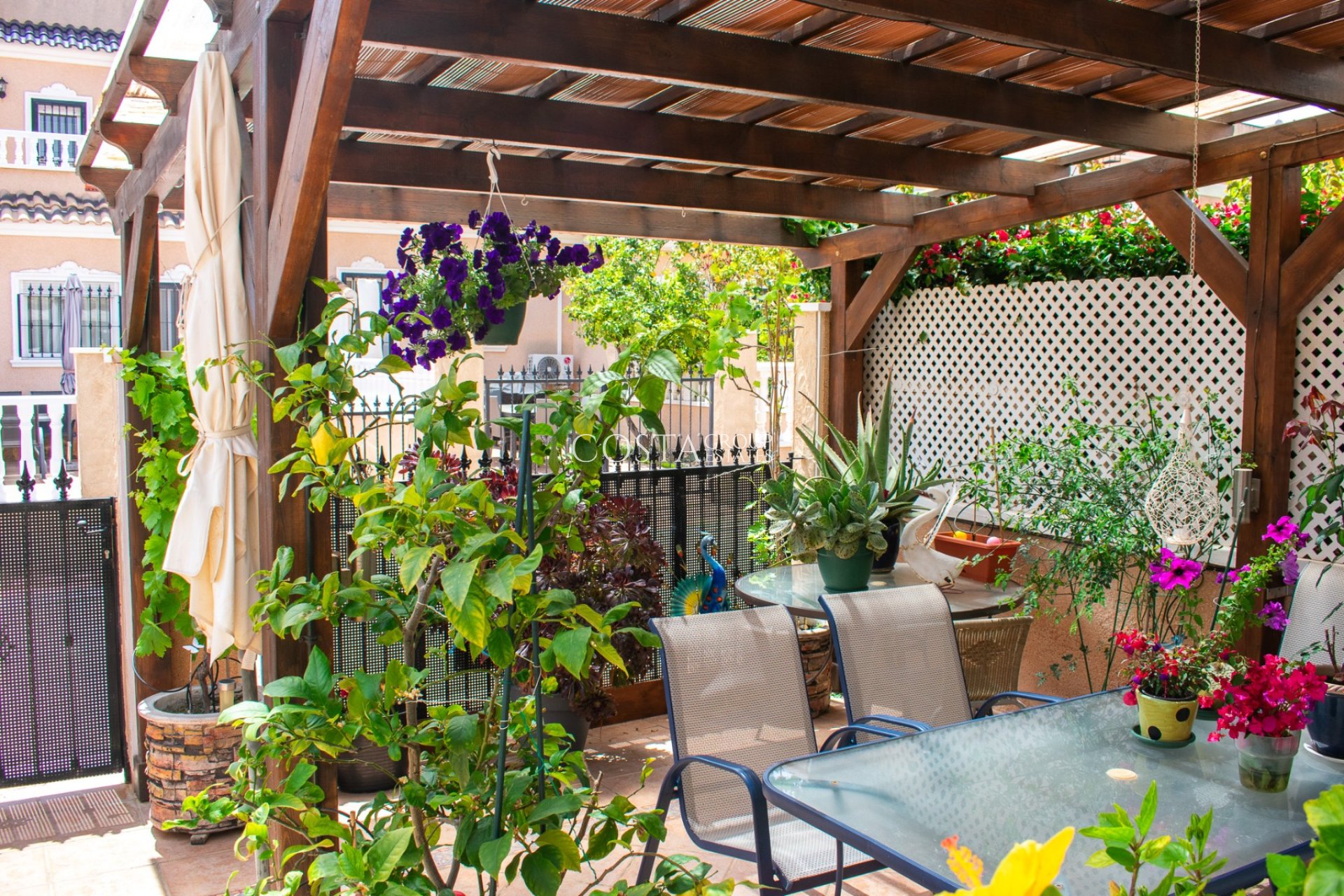 Resale - House -
Orihuela Costa - Los Dolses