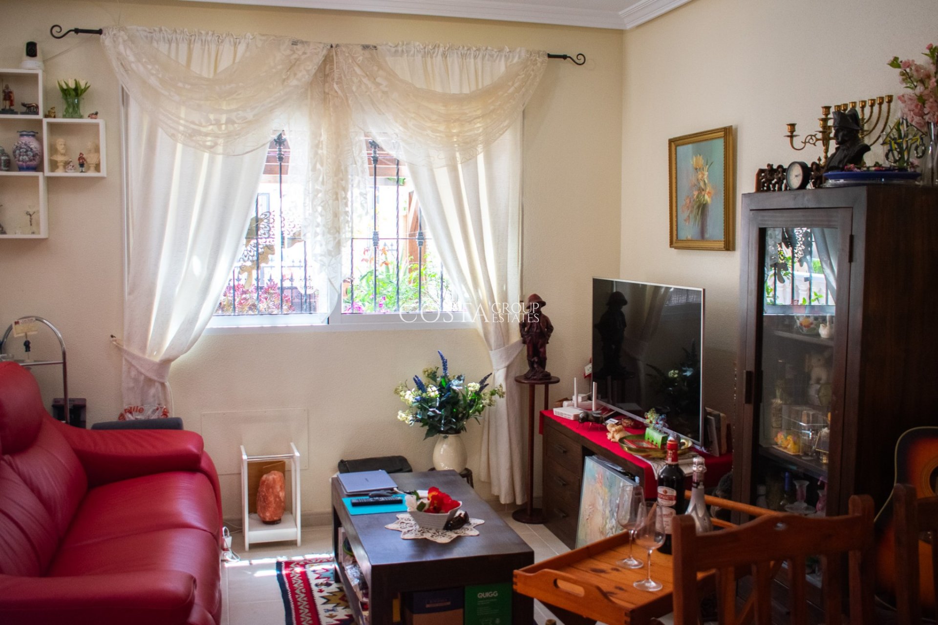 Resale - House -
Orihuela Costa - Los Dolses