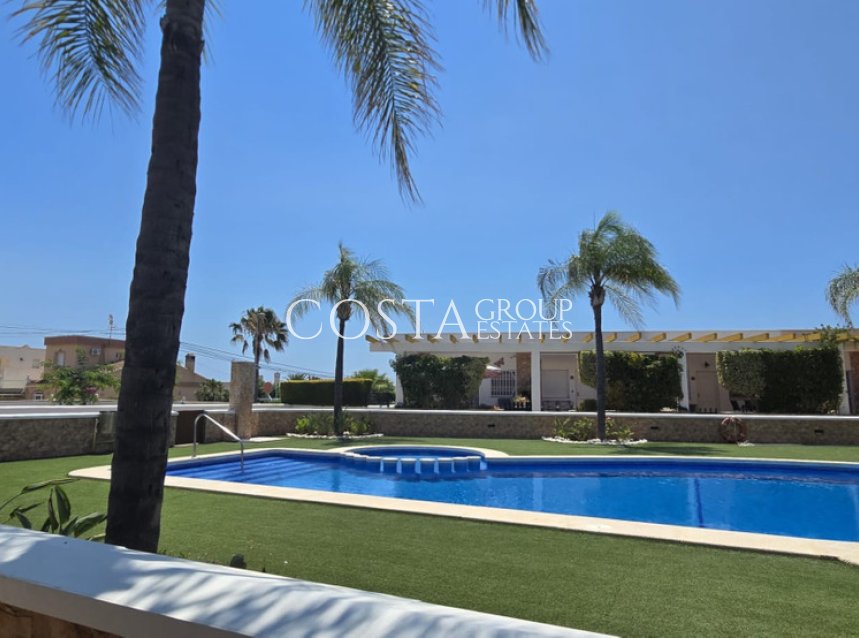 Resale - House -
Orihuela Costa - Mil Palmeras