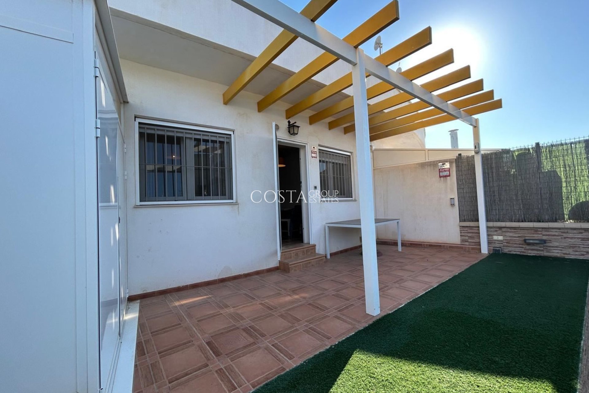 Resale - House -
Orihuela Costa - Mil Palmeras