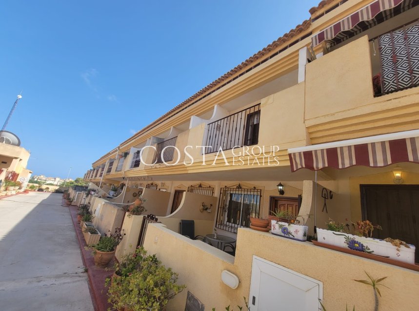 Resale - House -
Orihuela Costa - Playa Flamenca