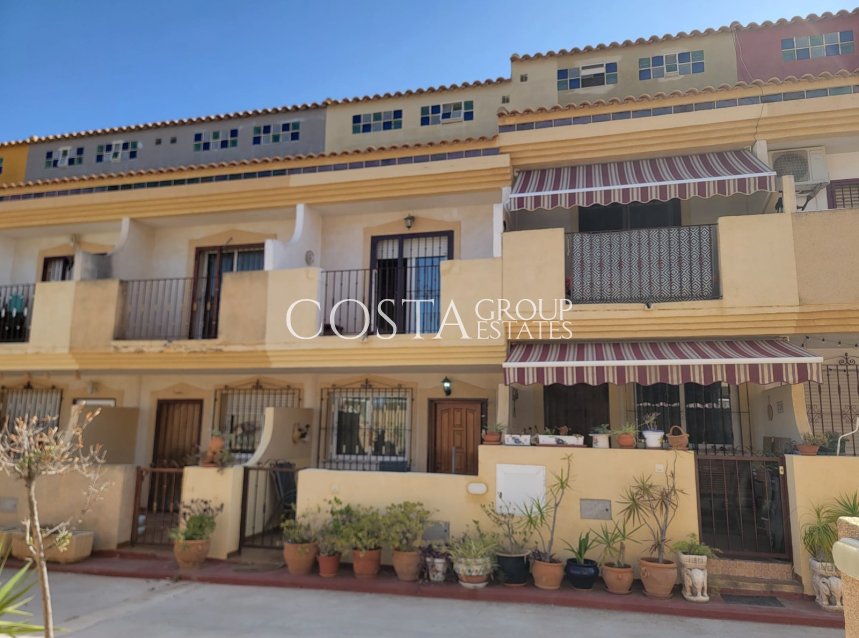 Resale - House -
Orihuela Costa - Playa Flamenca