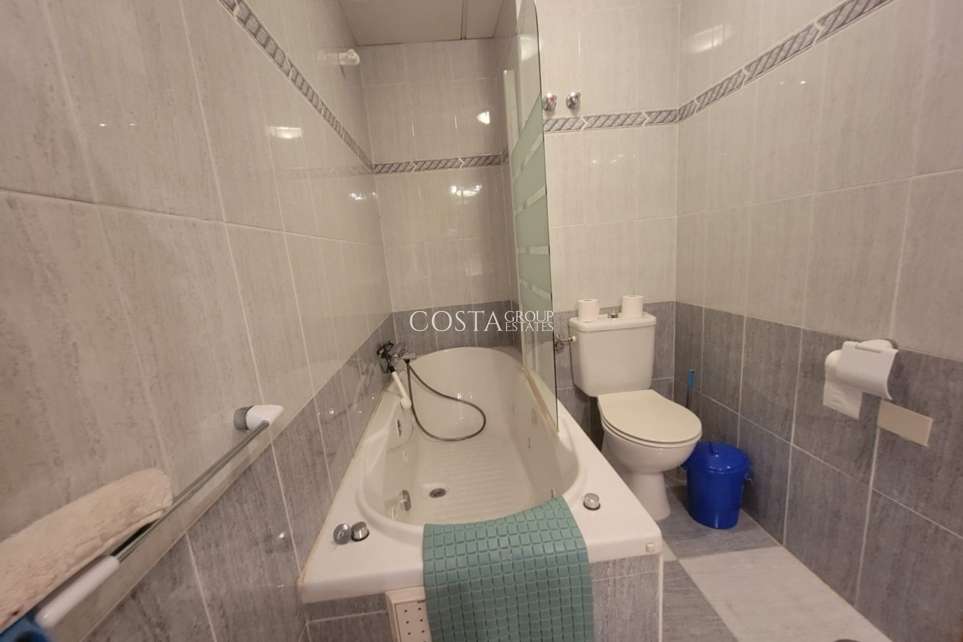 Resale - House -
Orihuela Costa - Playa Flamenca