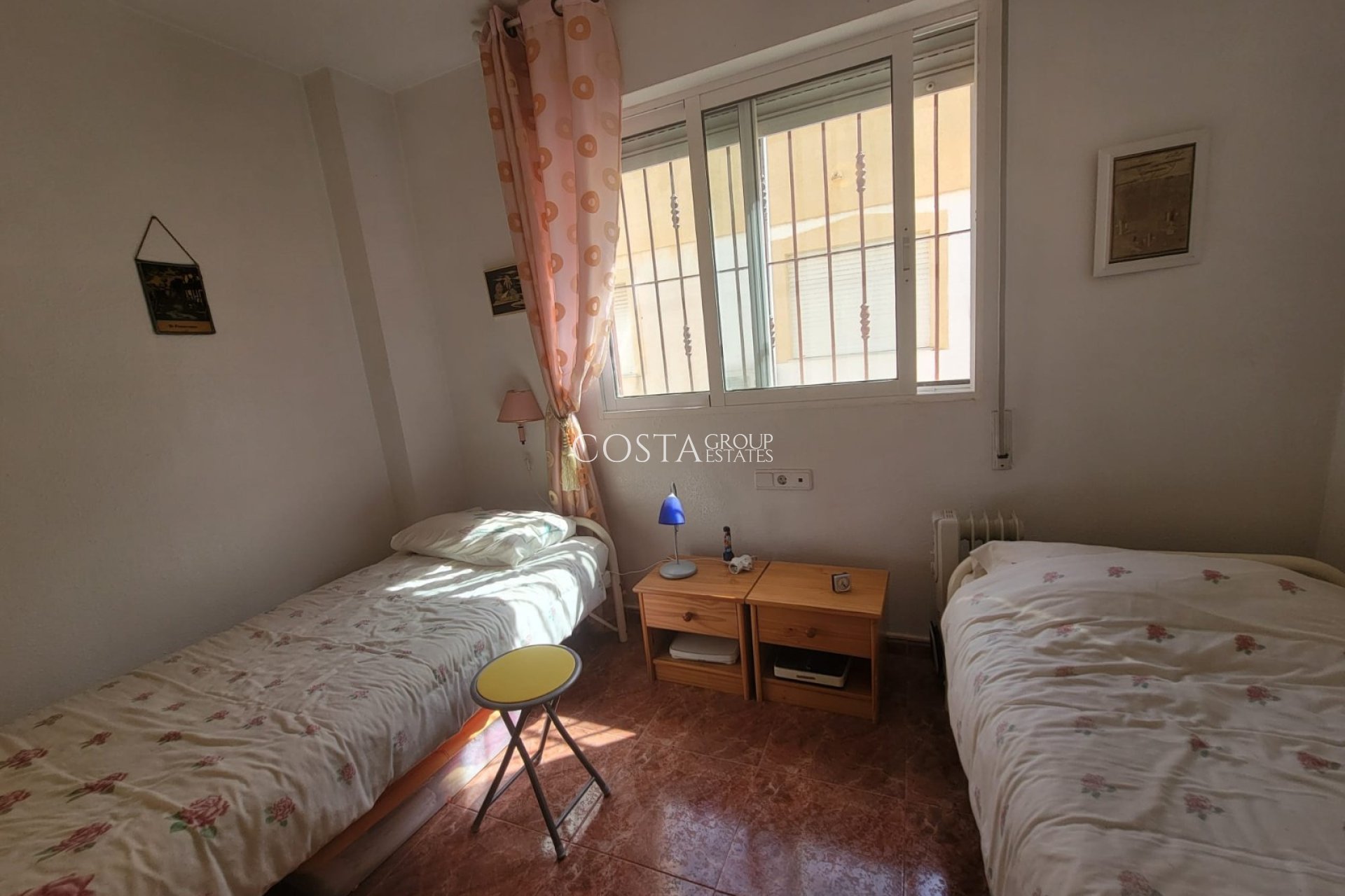 Resale - House -
Orihuela Costa - Playa Flamenca