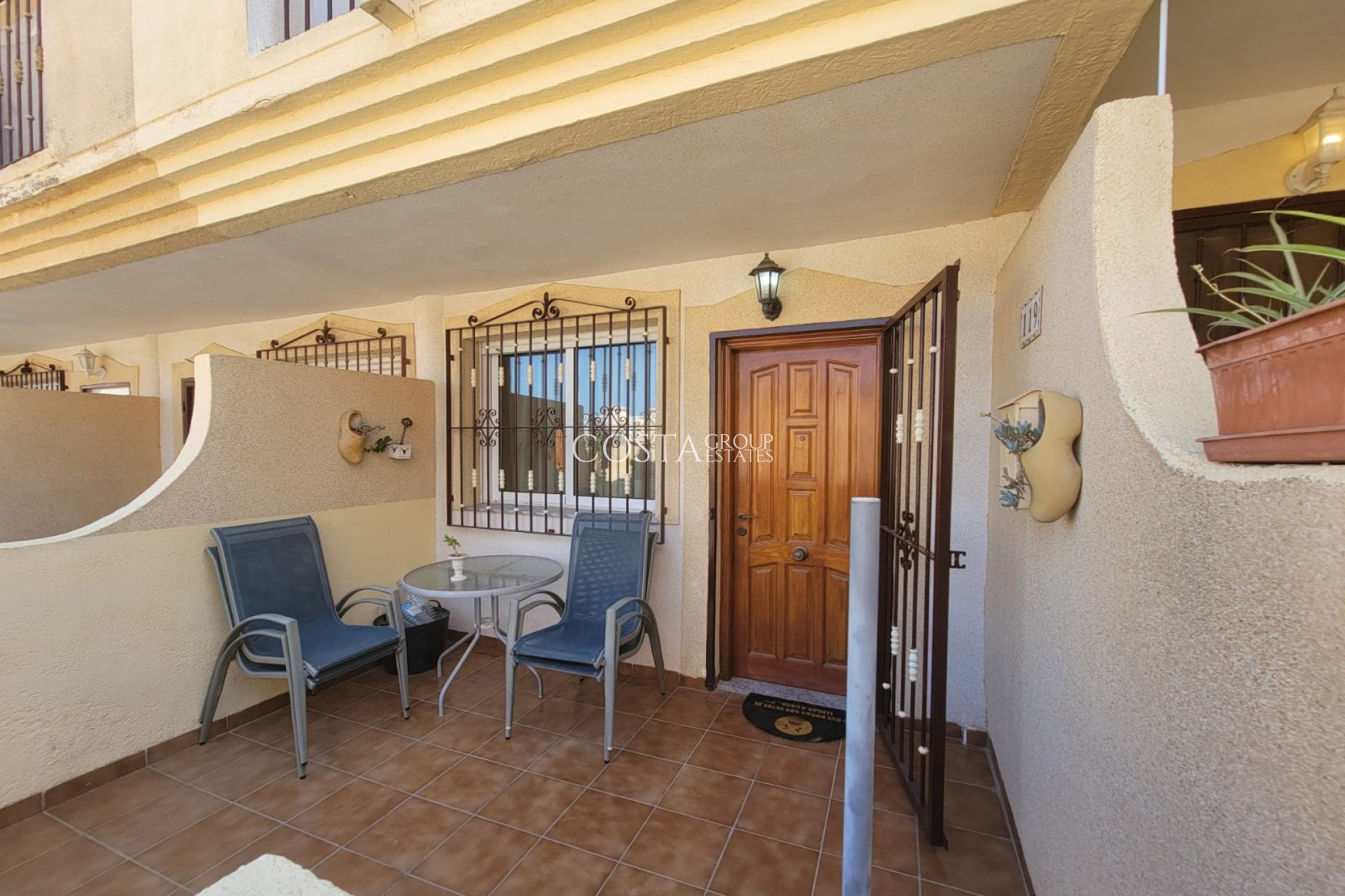 Resale - House -
Orihuela Costa - Playa Flamenca
