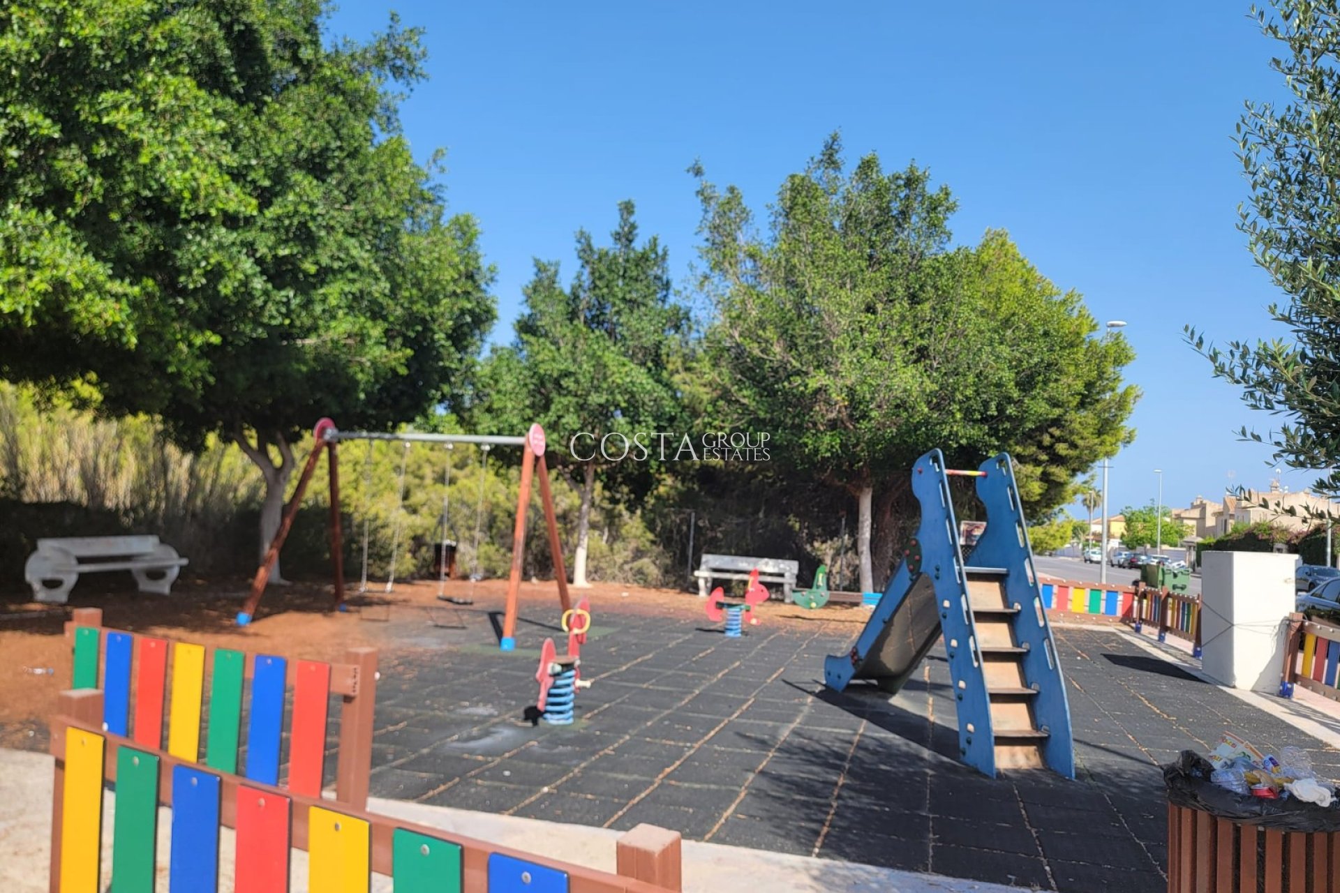 Resale - House -
Orihuela Costa - Playa Flamenca