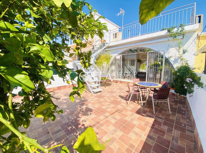 Resale - House -
Orihuela Costa - Playa Flamenca