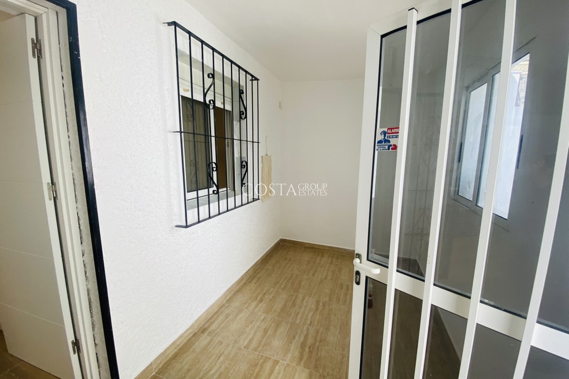 Resale - House -
Orihuela Costa - Playa Flamenca
