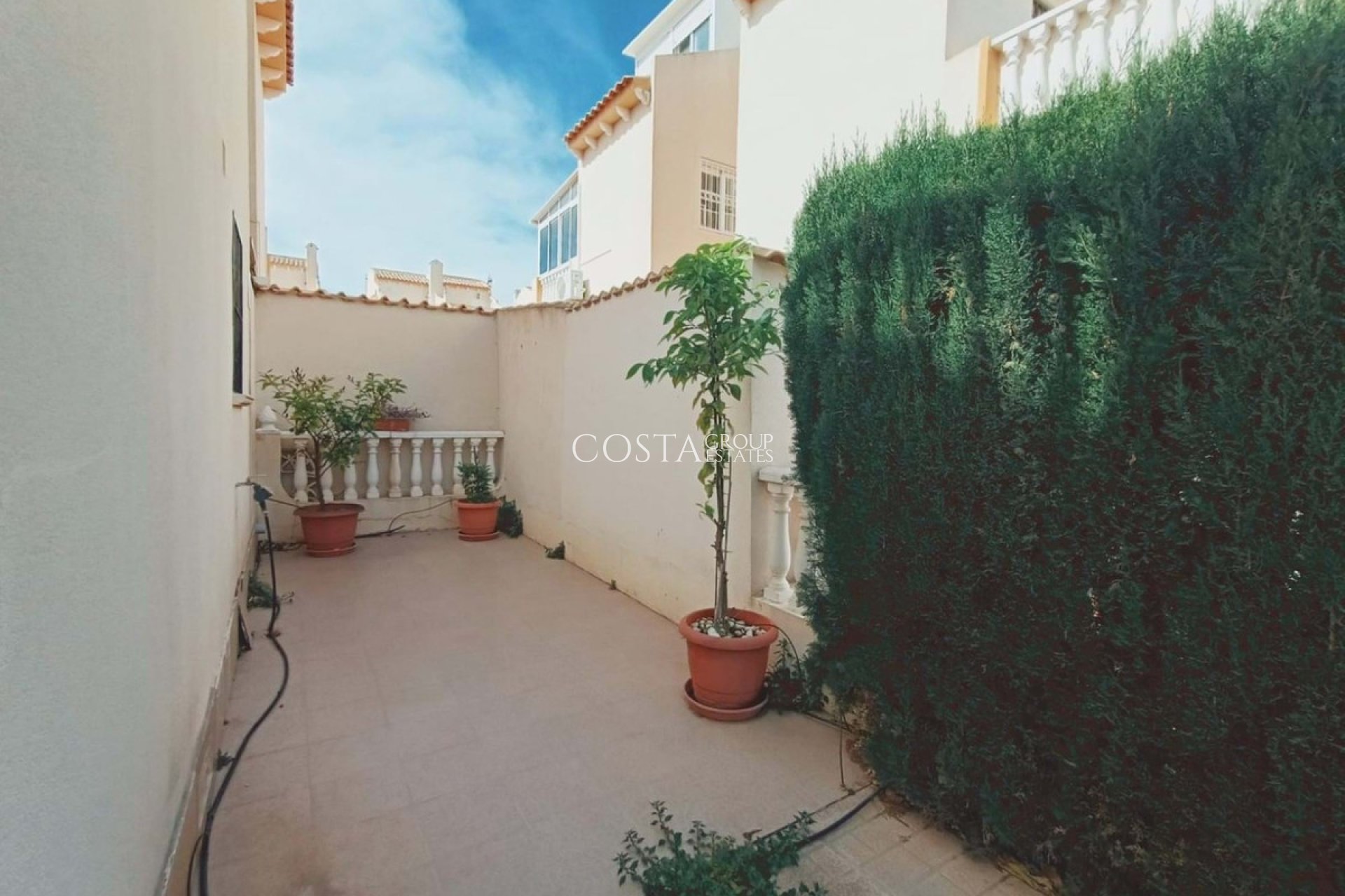 Resale - House -
Orihuela Costa - Playa Flamenca