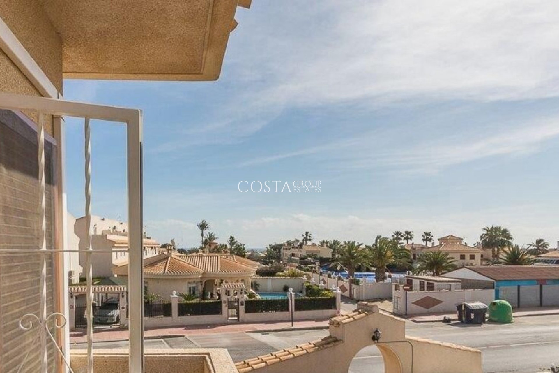 Resale - House -
Orihuela Costa - Playa Flamenca