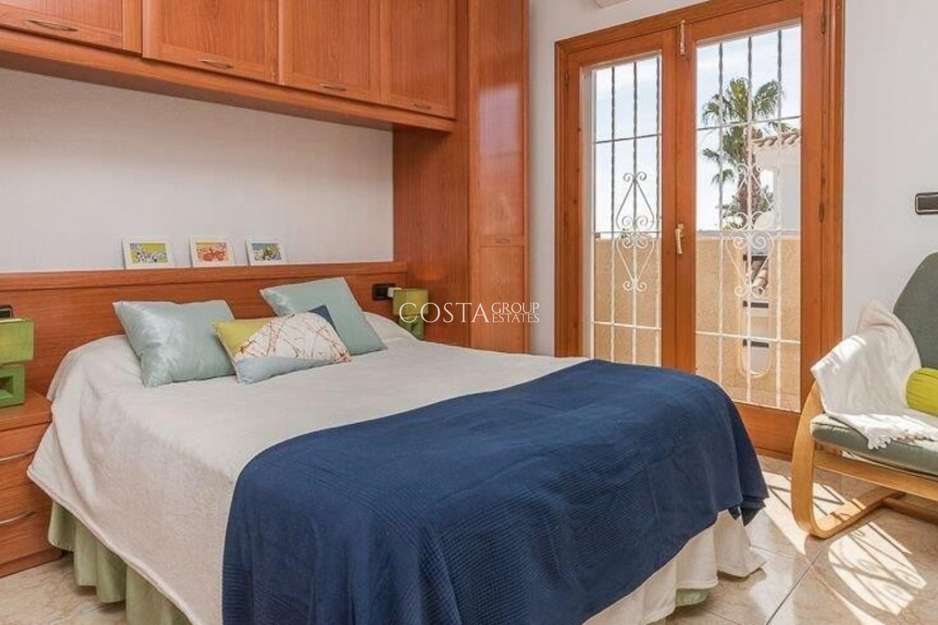 Resale - House -
Orihuela Costa - Playa Flamenca