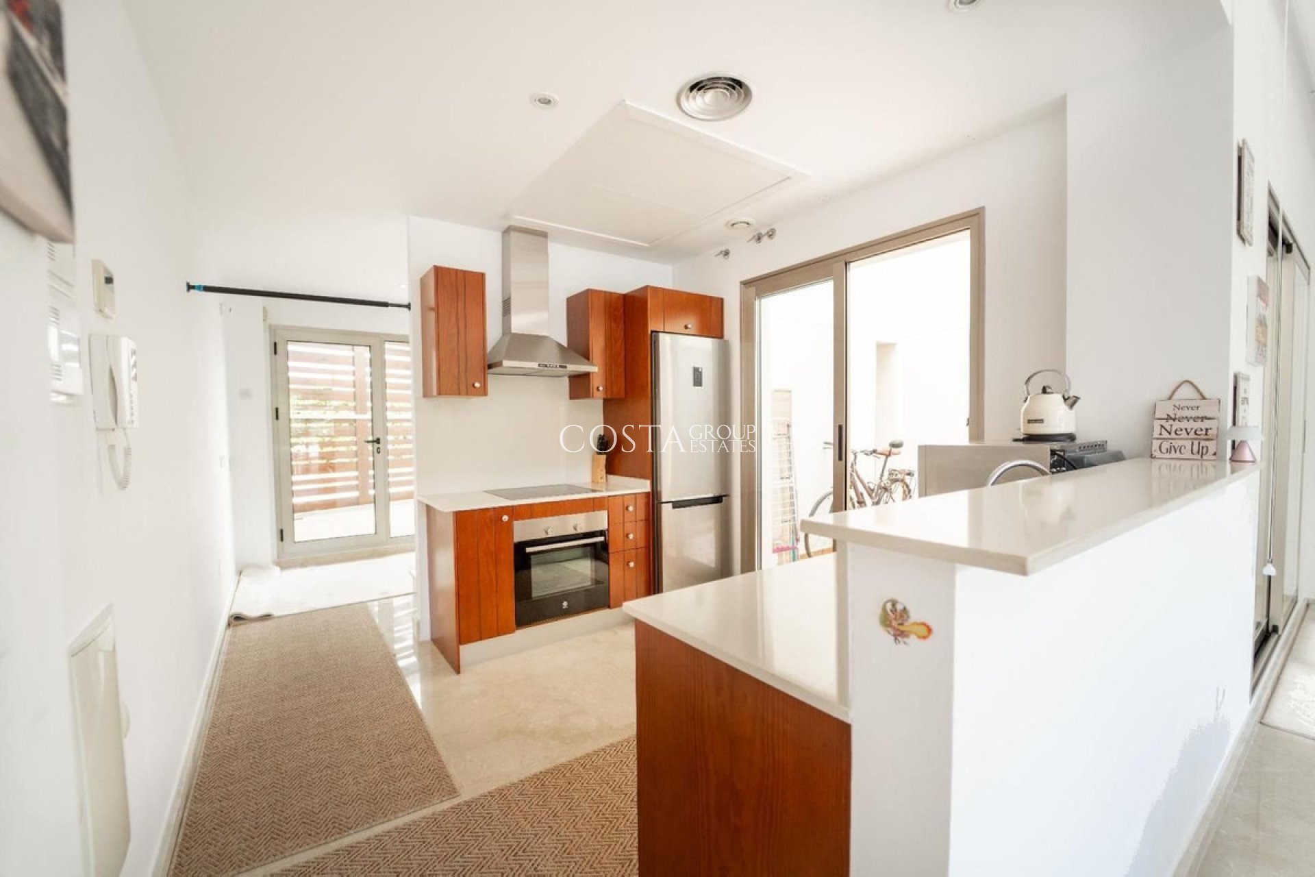 Resale - House -
Orihuela Costa - Punta Prima