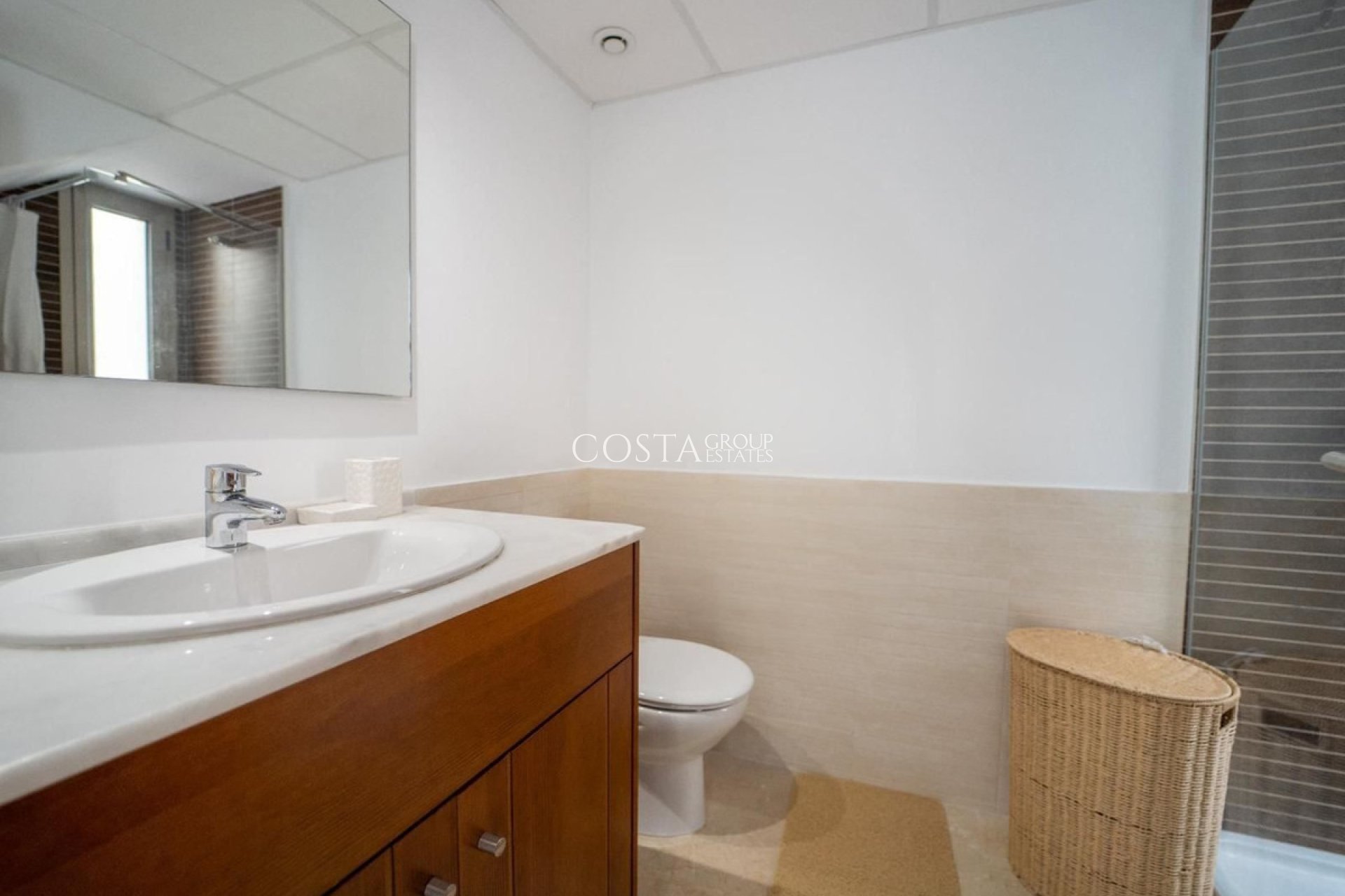 Resale - House -
Orihuela Costa - Punta Prima