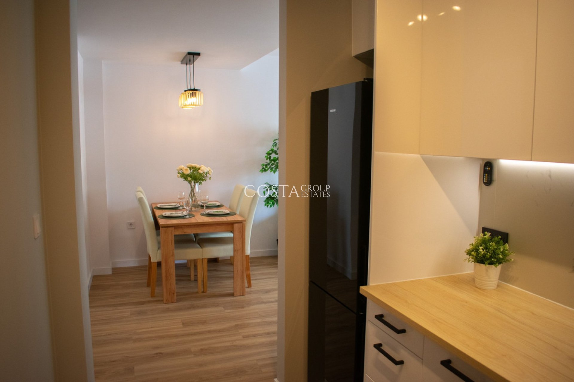 Resale - House -
Orihuela Costa - Punta Prima