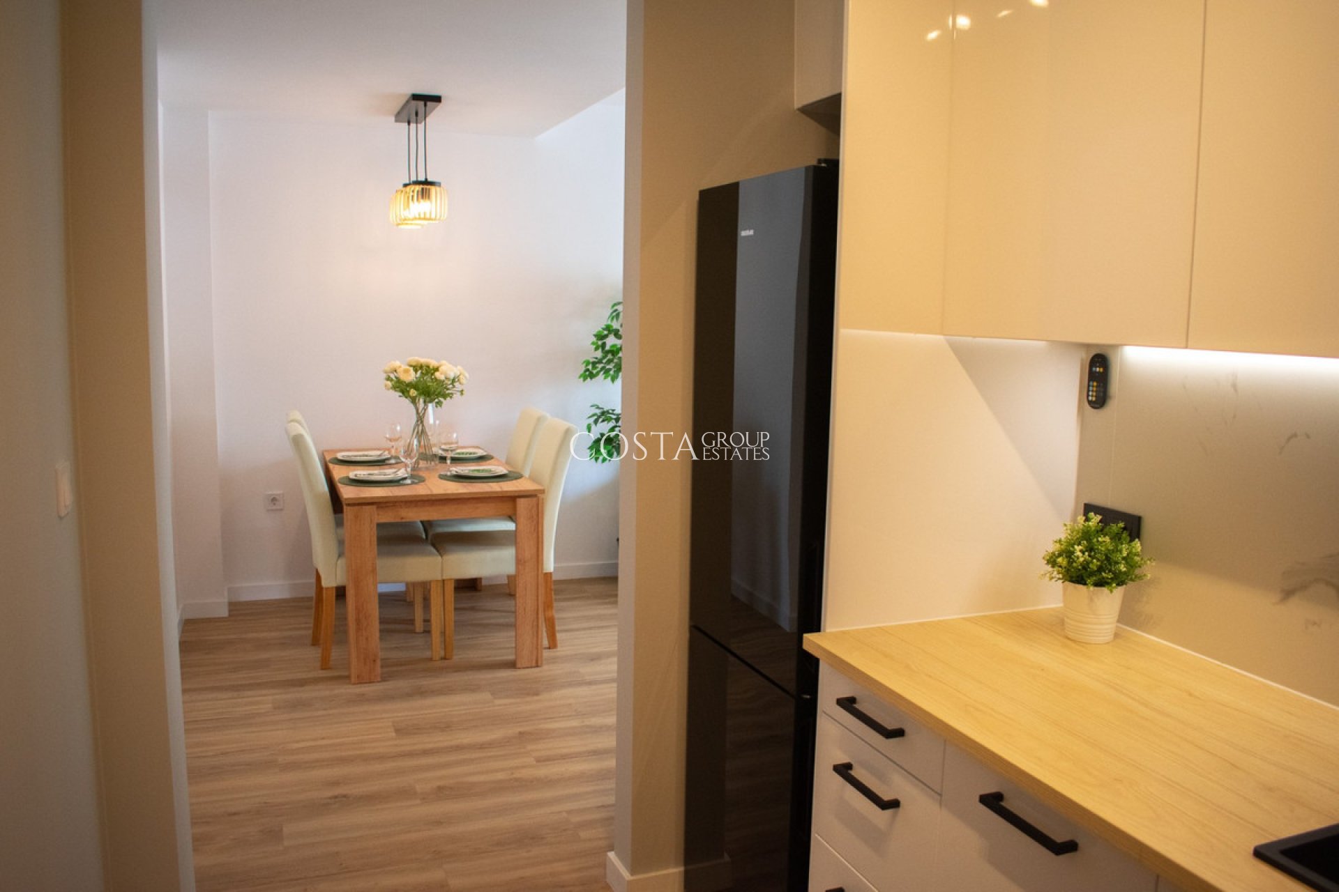 Resale - House -
Orihuela Costa - Punta Prima