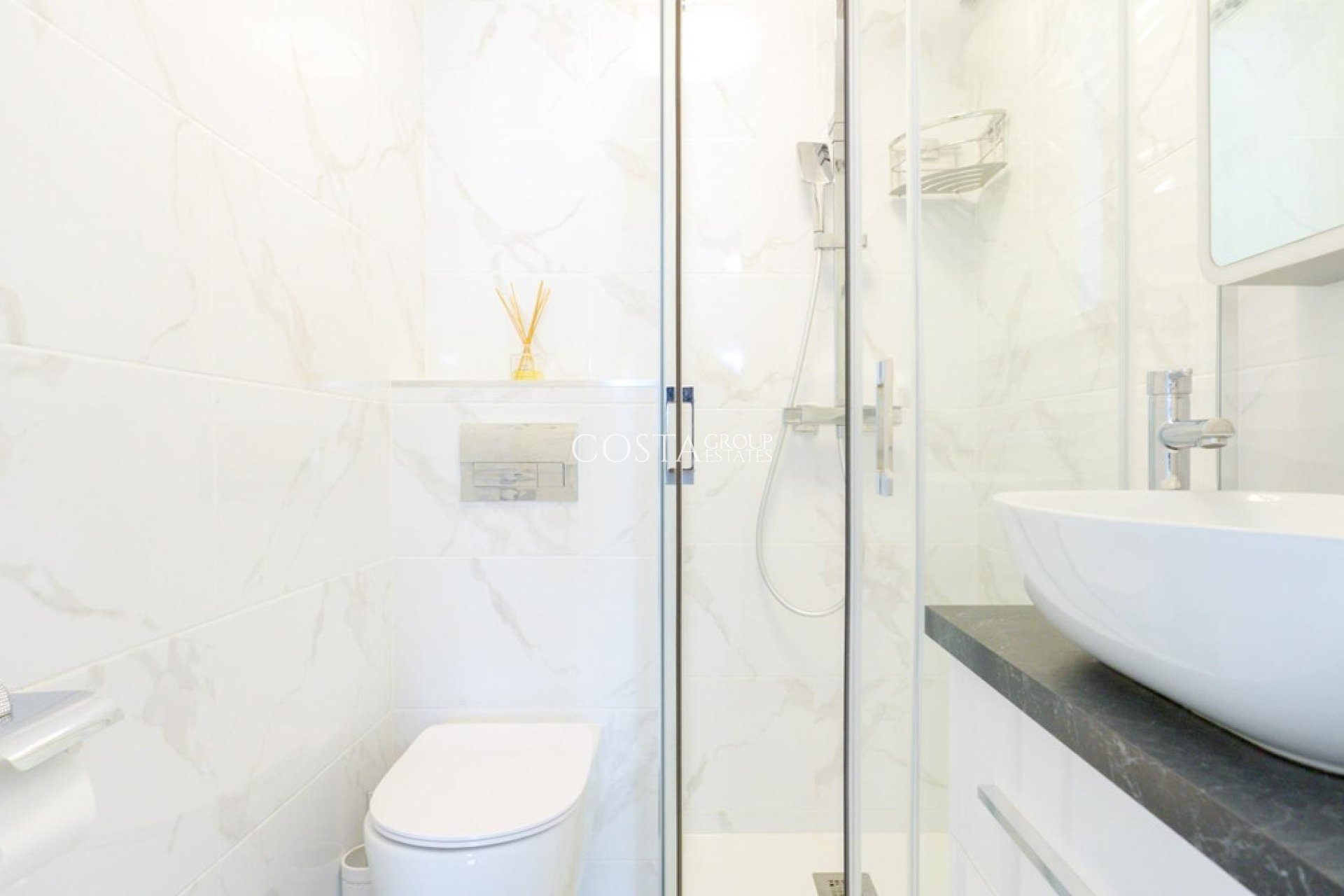 Resale - House -
Orihuela Costa - Punta Prima