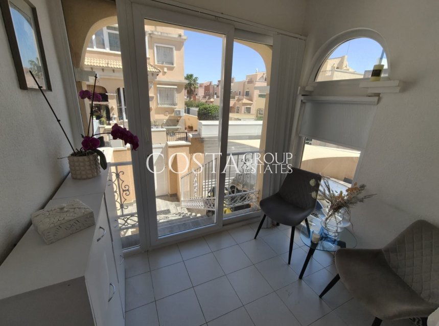Resale - House -
Orihuela Costa - Villamartín