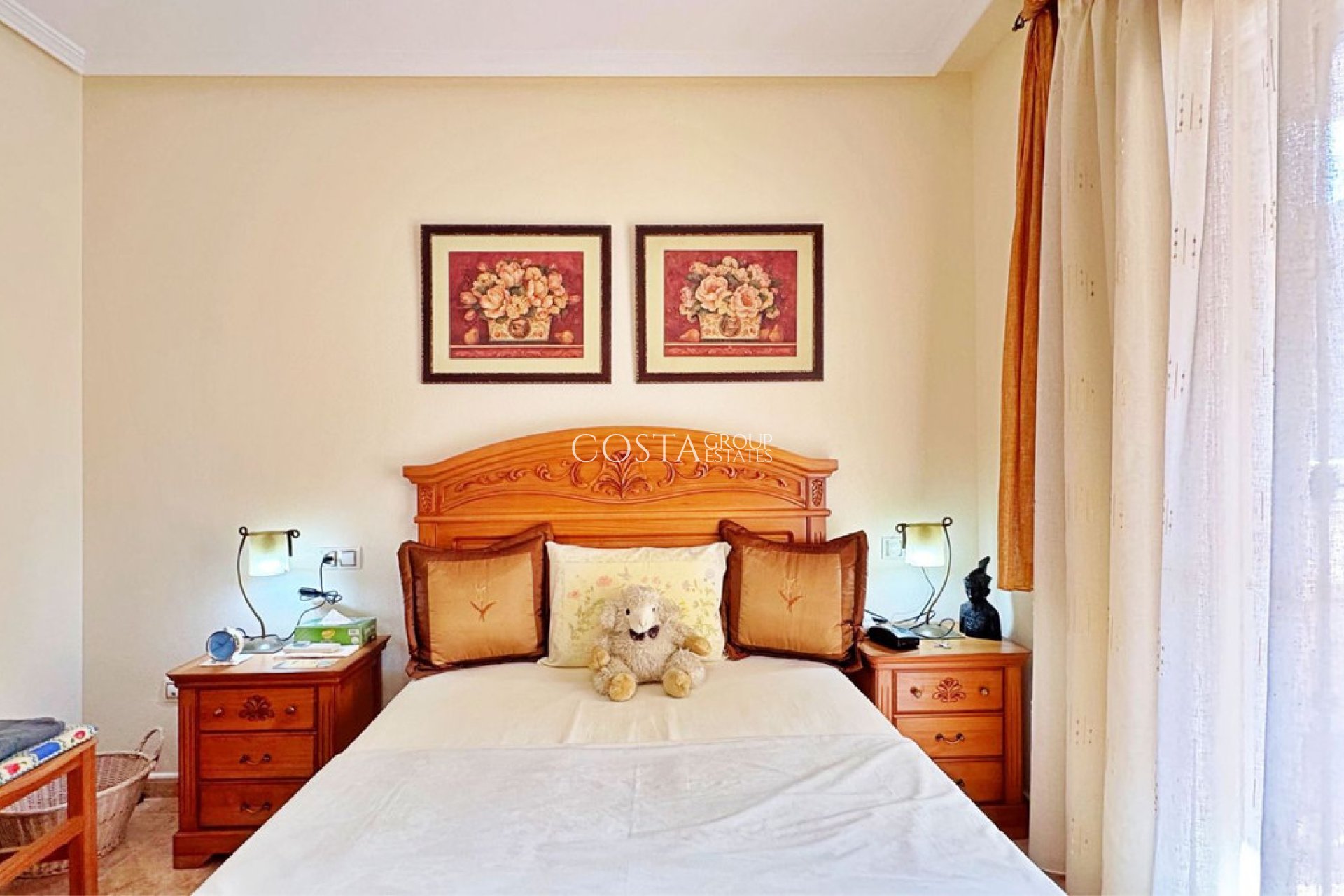 Resale - House -
Orihuela Costa - Villamartin