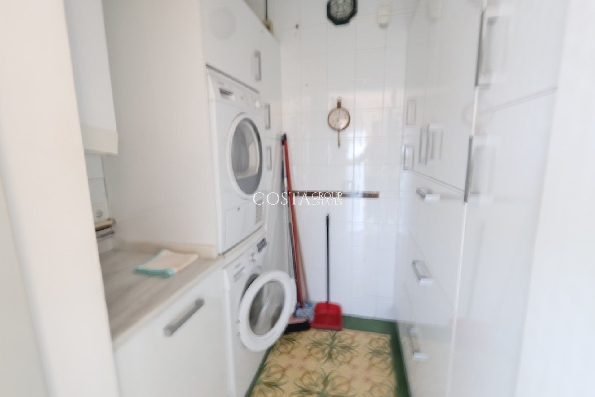 Resale - House -
Orihuela Costa - Villamartin