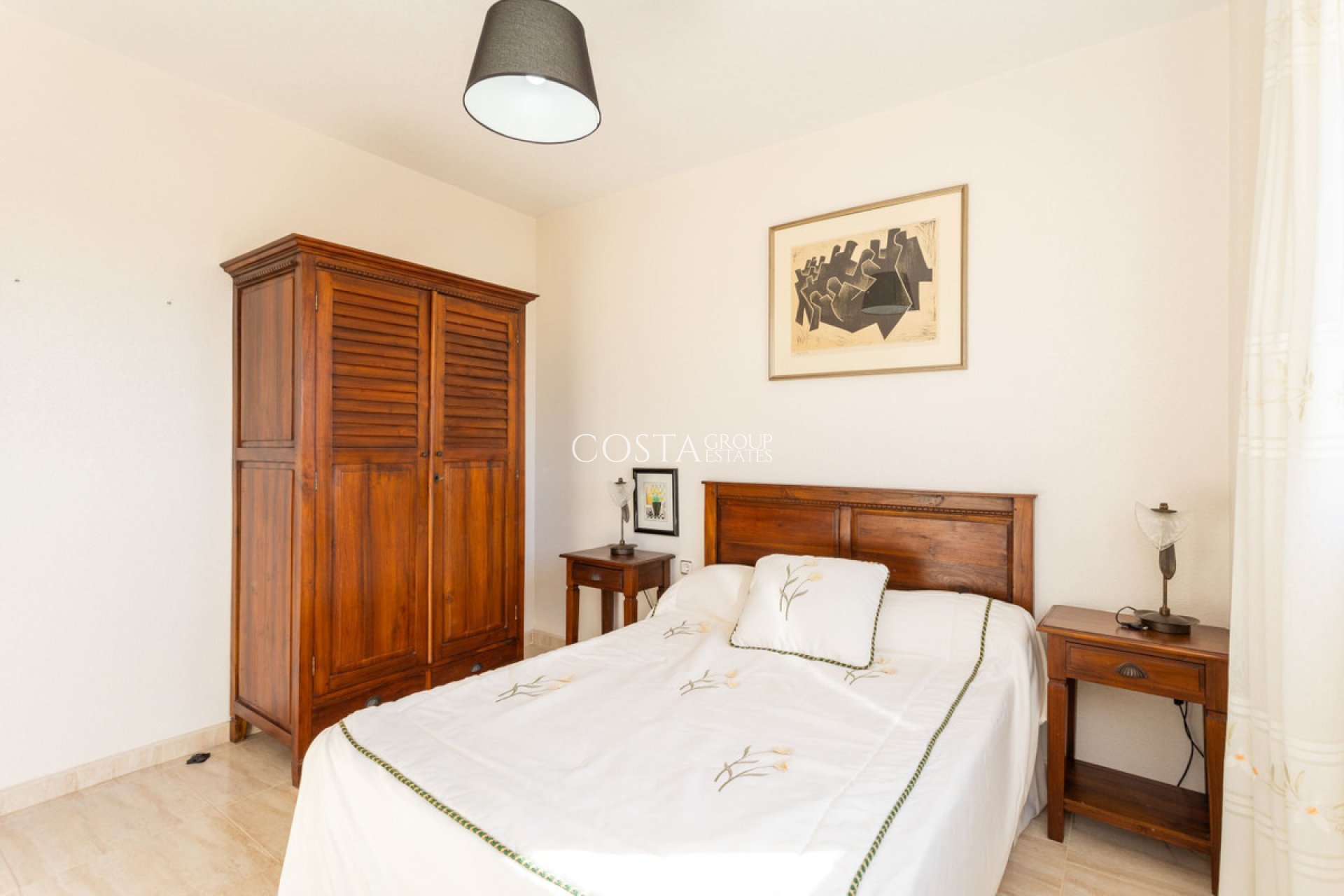 Resale - House -
Orihuela Costa - Villamartin