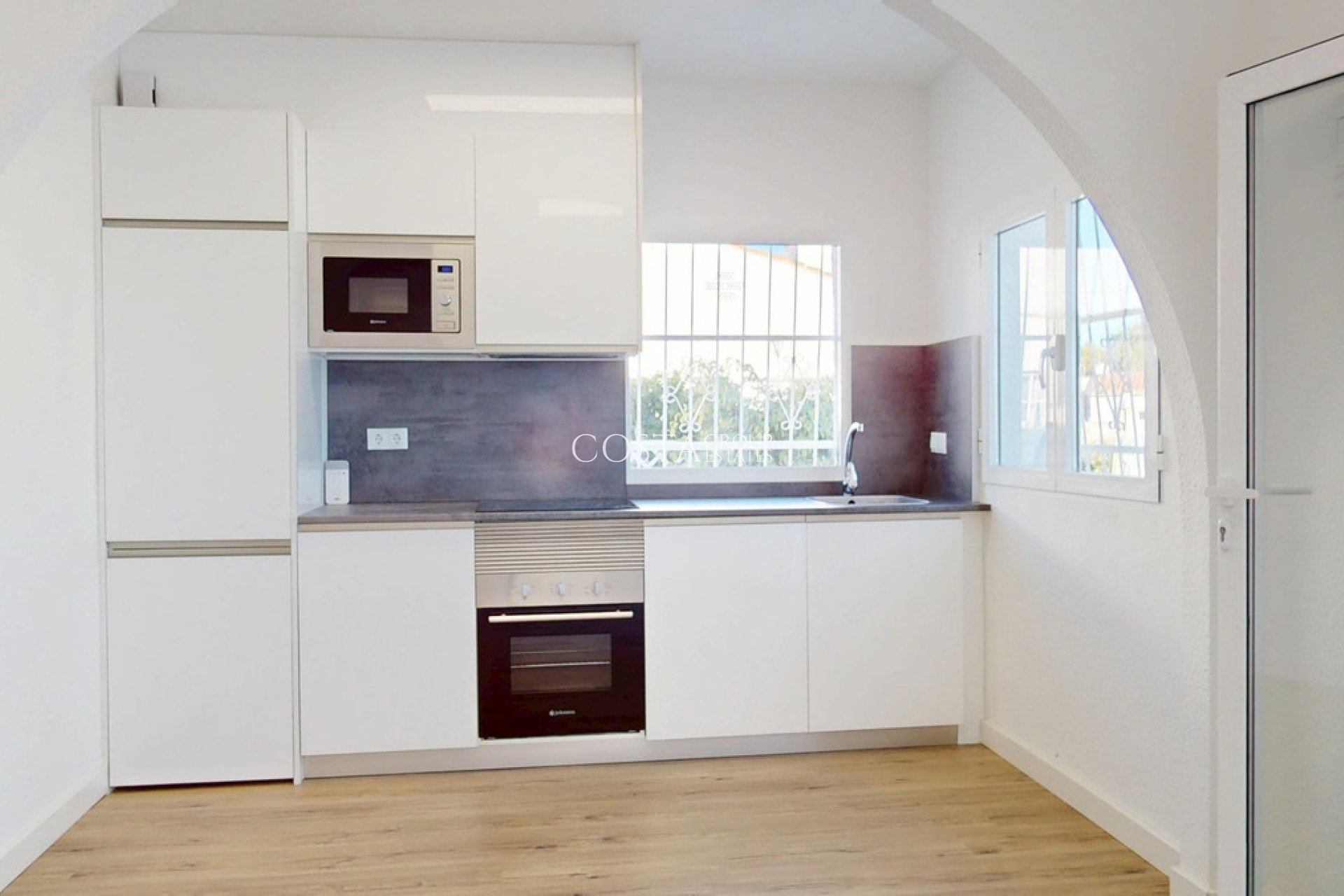 Resale - House -
Orihuela Costa - Villamartin