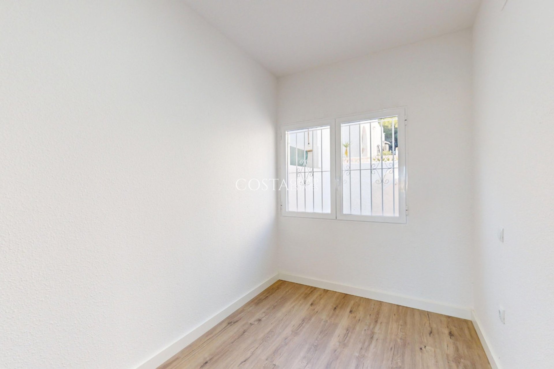 Resale - House -
Orihuela Costa - Villamartin