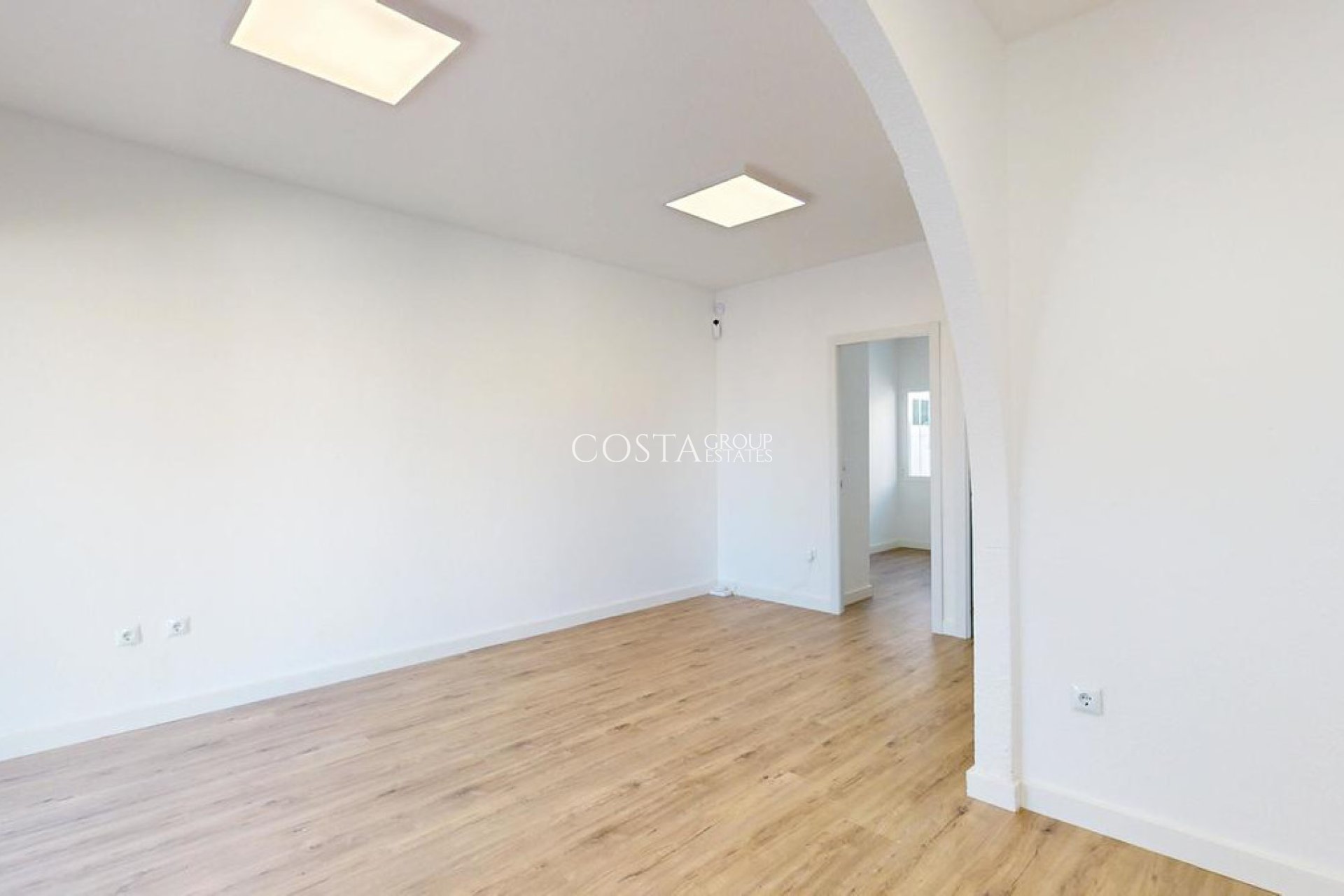 Resale - House -
Orihuela Costa - Villamartin