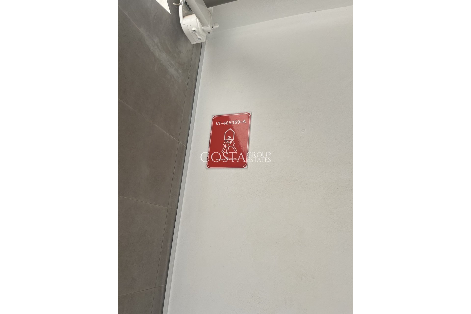 Resale - House -
Orihuela Costa - Villamartin