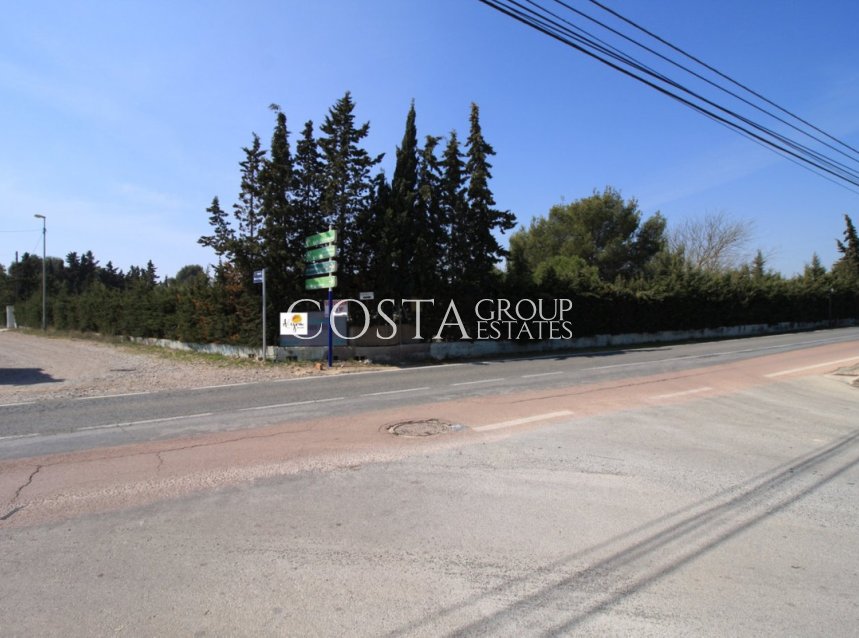 Resale - House -
Orihuela Costa