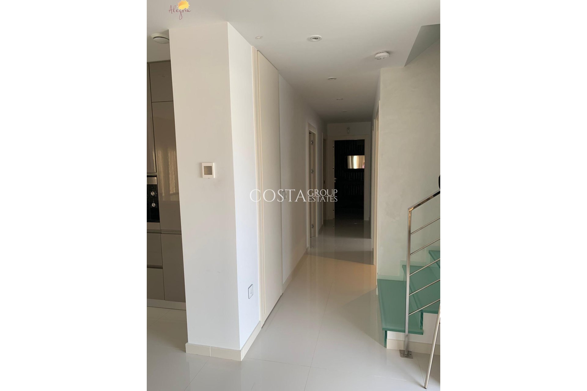 Resale - House -
Orihuela Costa