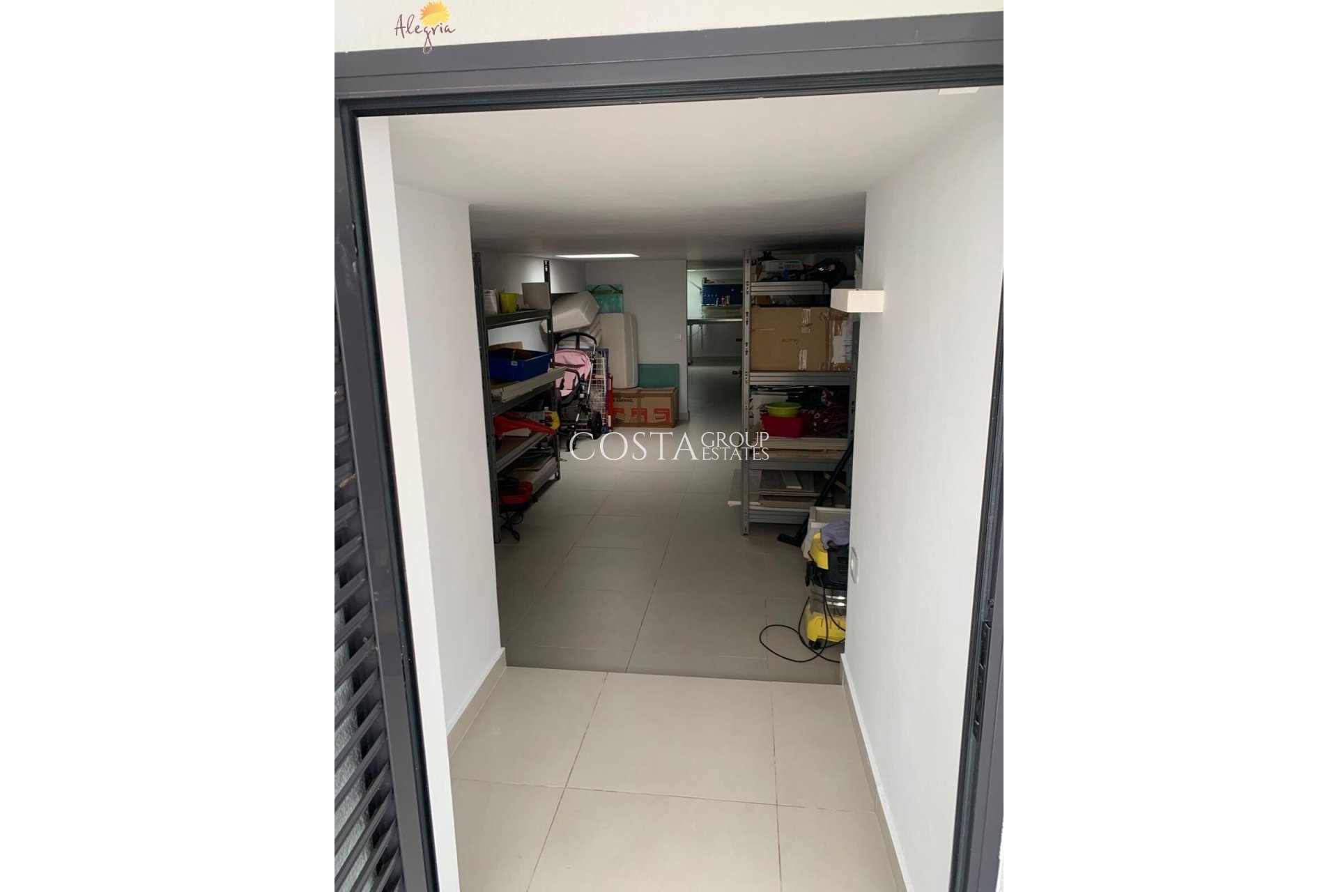 Resale - House -
Orihuela Costa