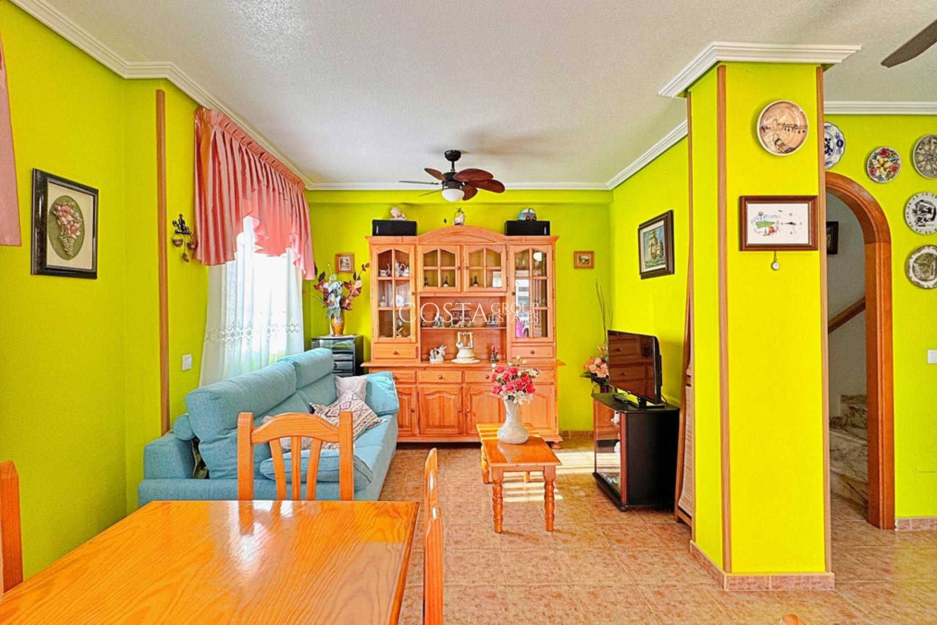 Resale - House -
Orihuela - La Campana