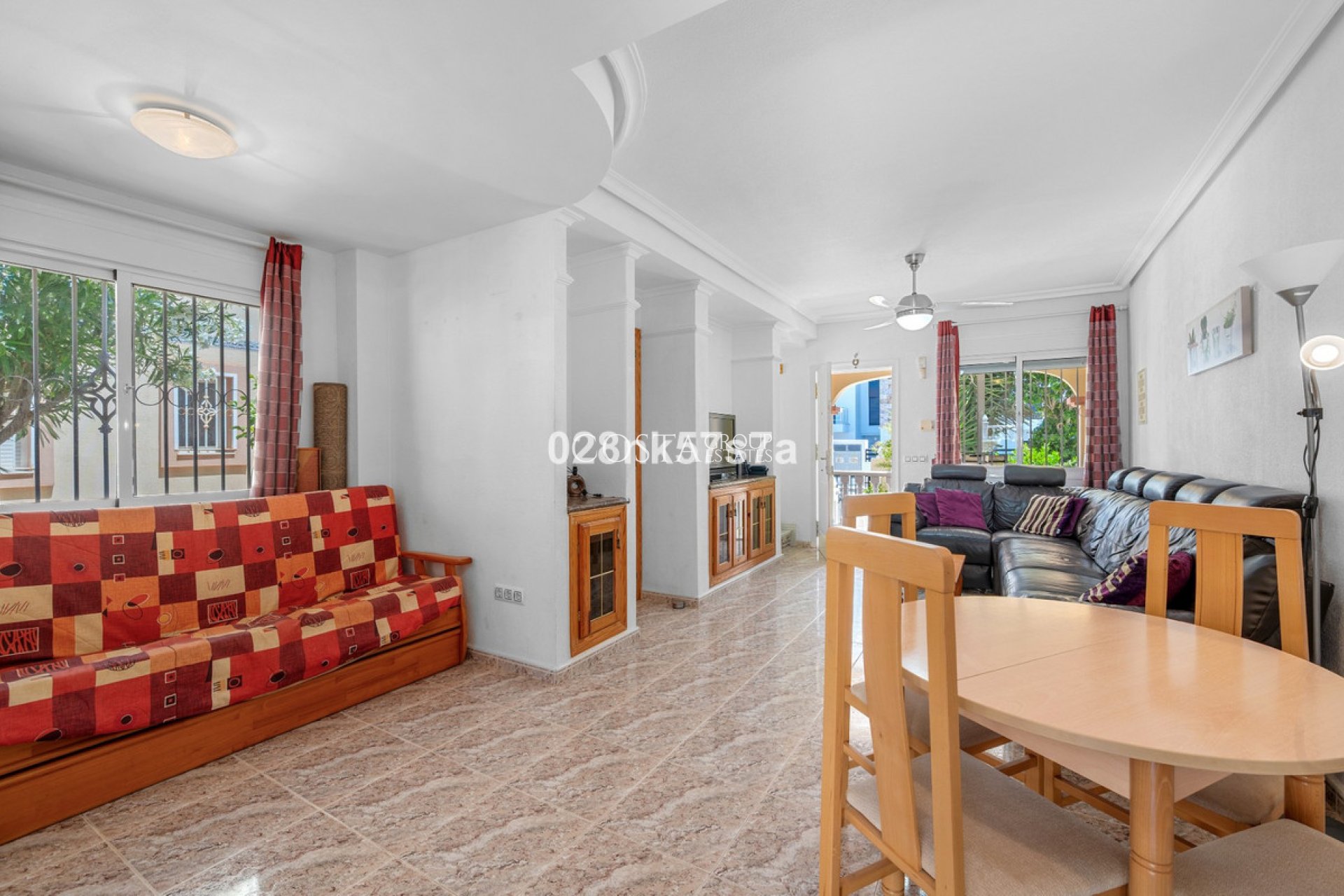 Resale - House -
Orihuela - La Zenia