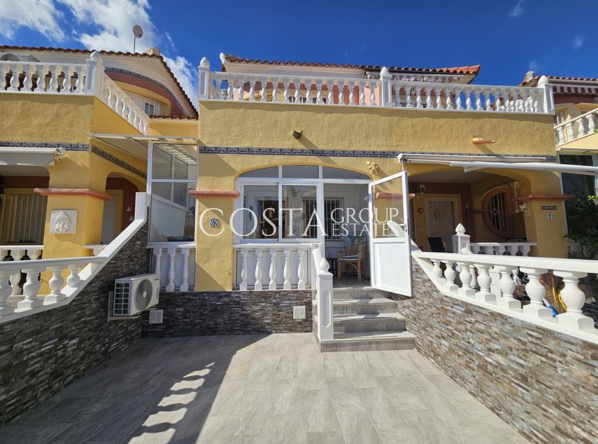 Resale - House -
Orihuela - La Zenia