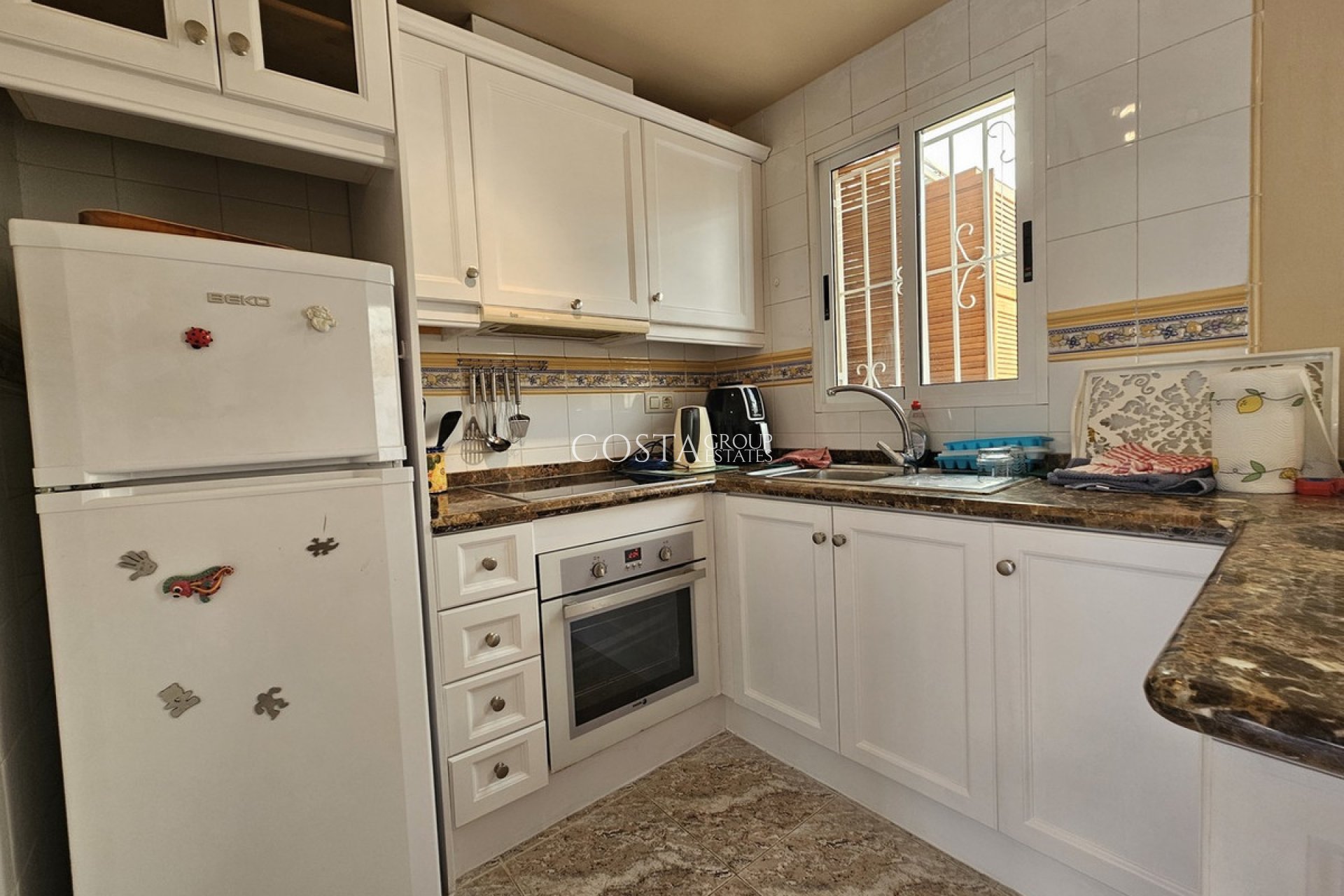 Resale - House -
Orihuela - La Zenia