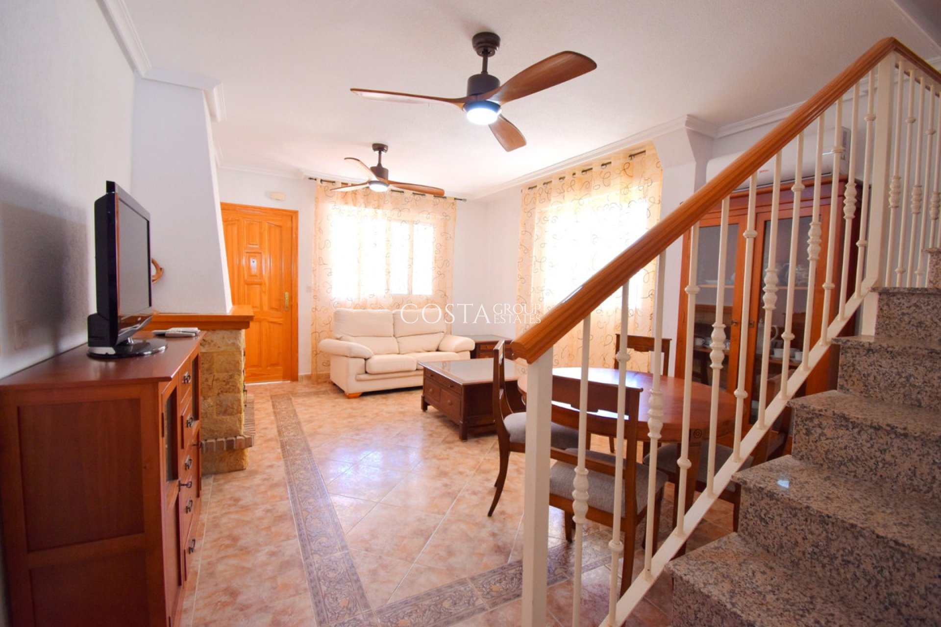 Resale - House -
Orihuela - Los Altos