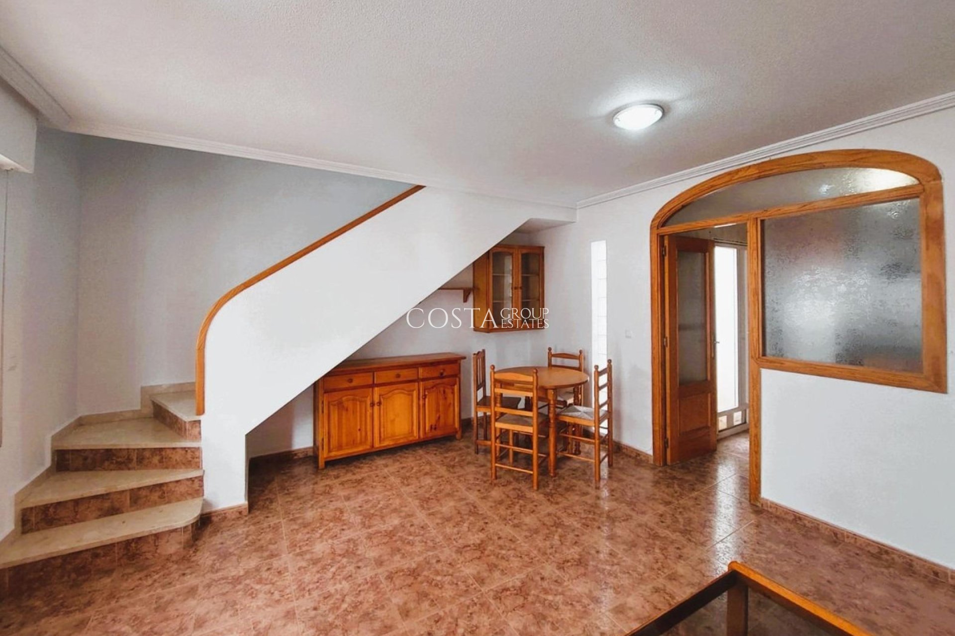 Resale - House -
Orihuela - Los Altos