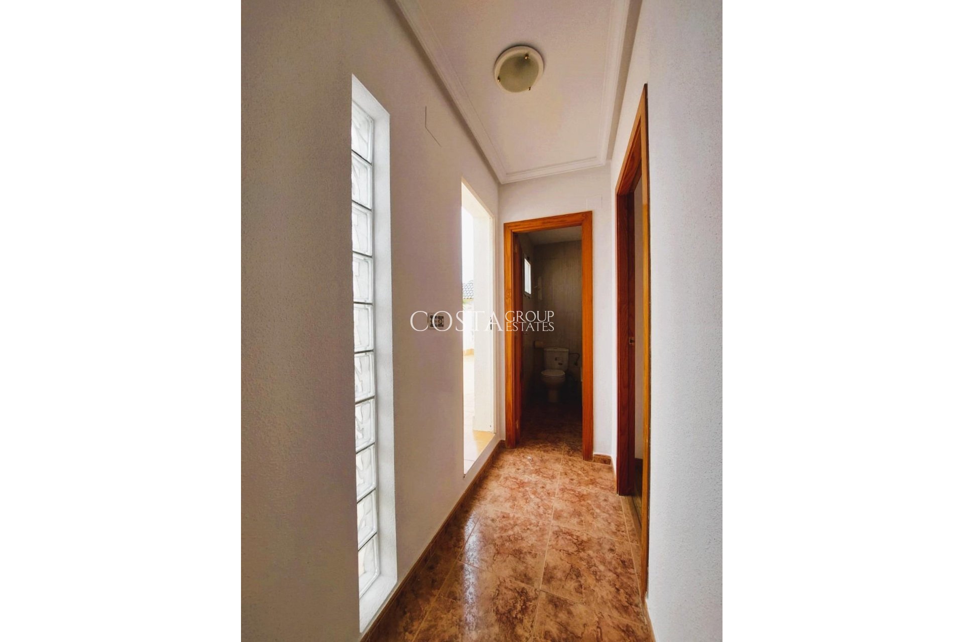 Resale - House -
Orihuela - Los Altos