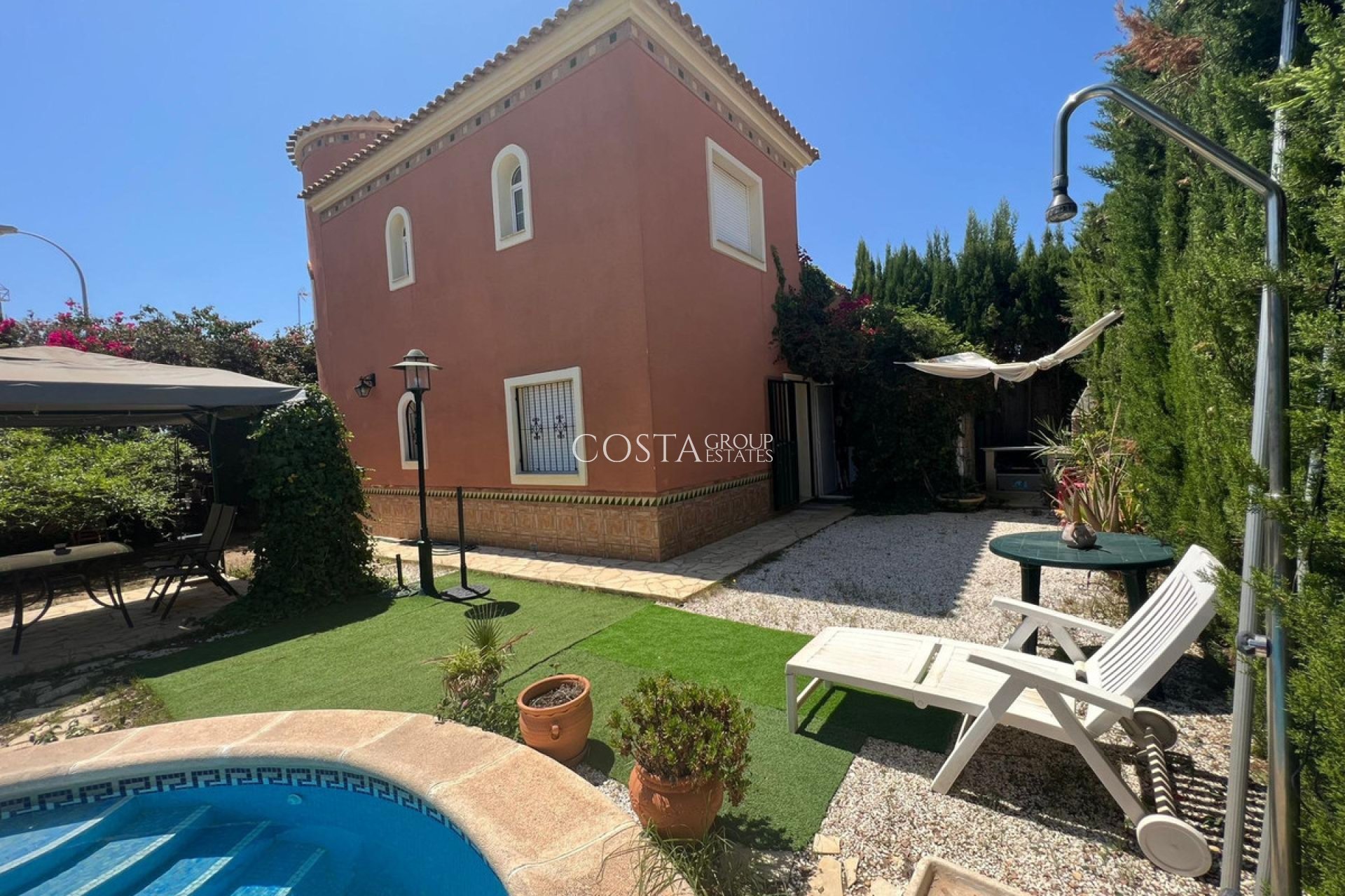 Resale - House -
Orihuela - Orihuela Costa