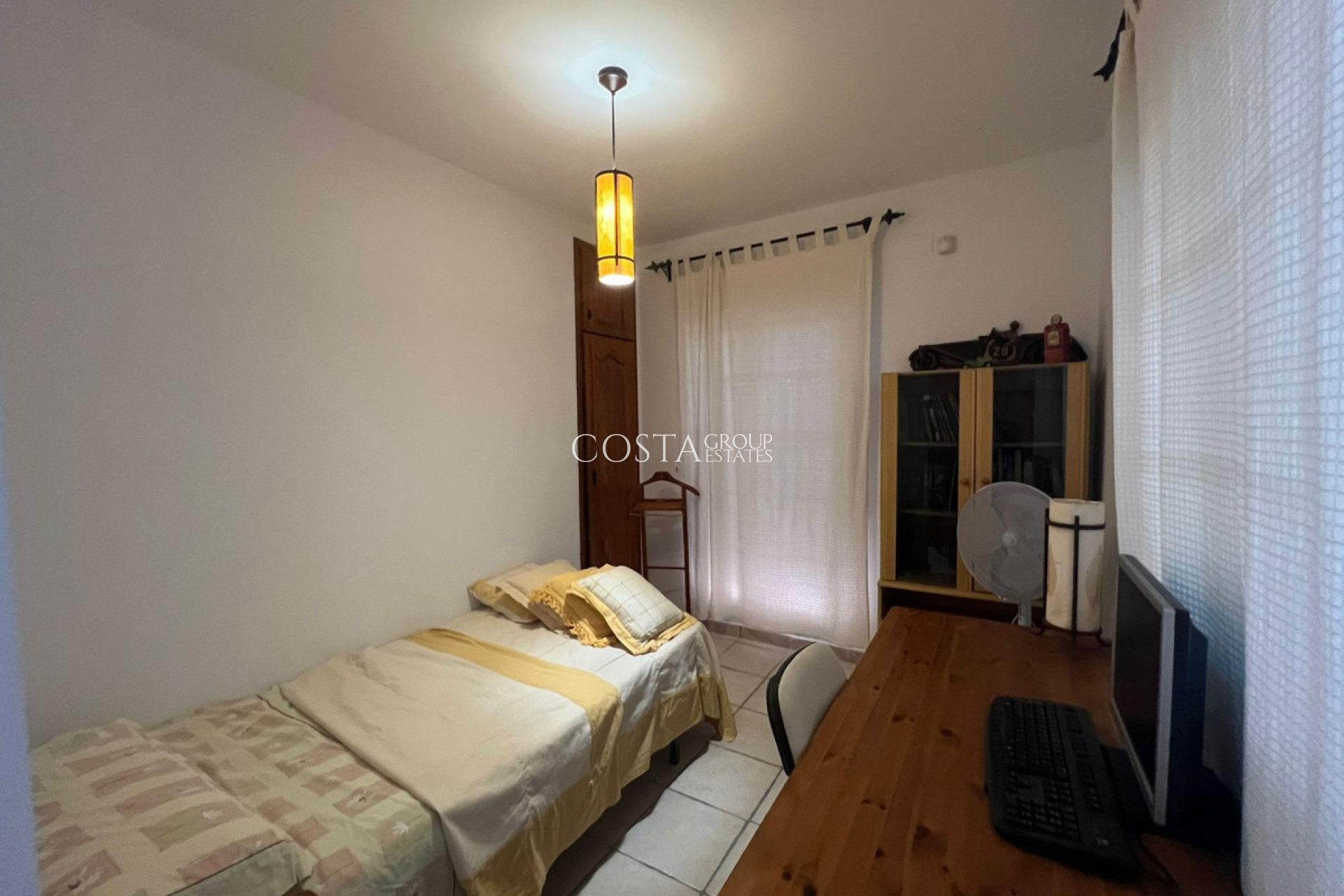 Resale - House -
Orihuela - Orihuela Costa