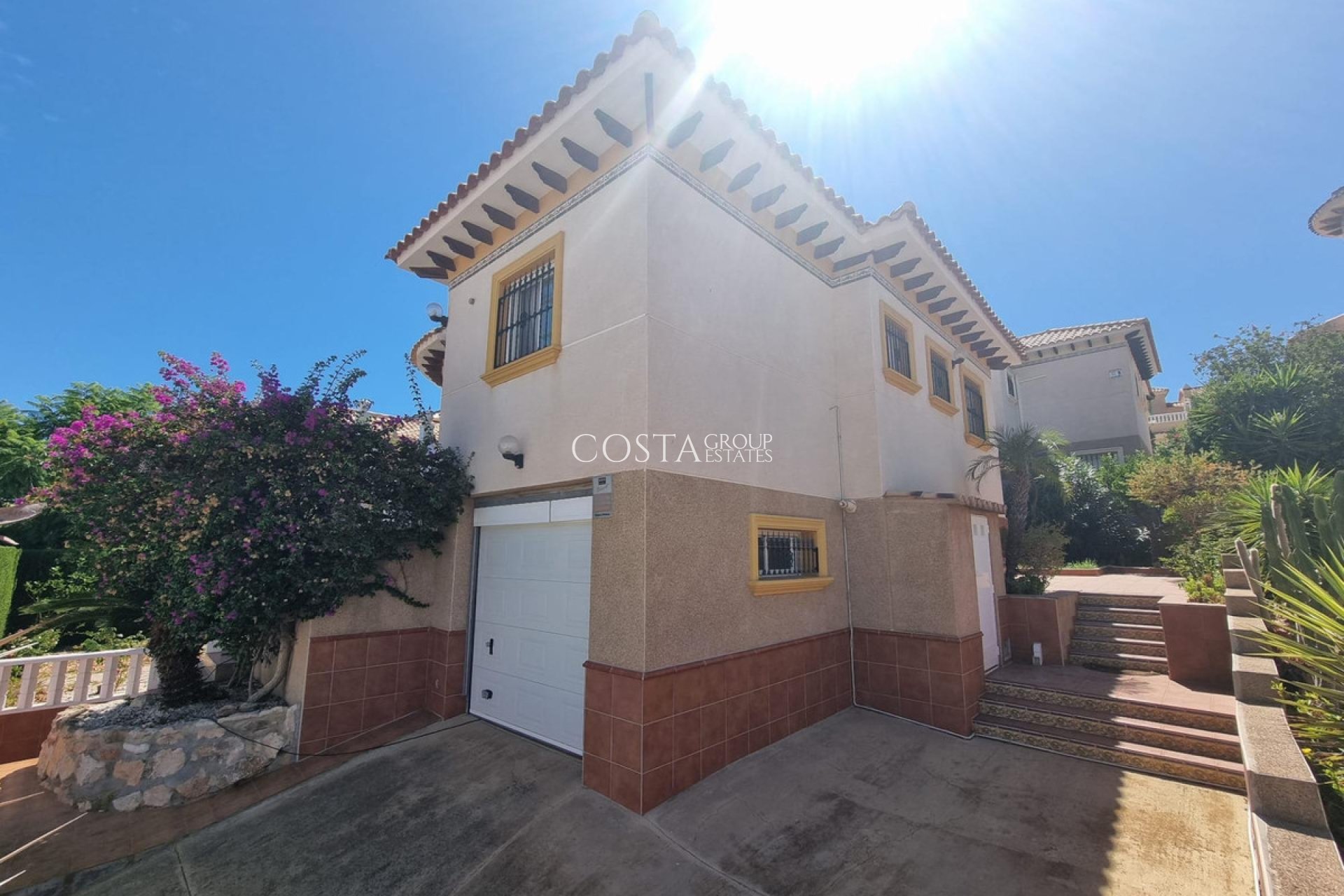 Resale - House -
Orihuela - Orihuela Costa