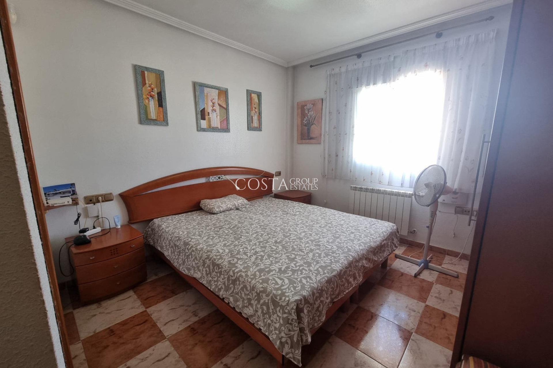 Resale - House -
Orihuela - Orihuela Costa