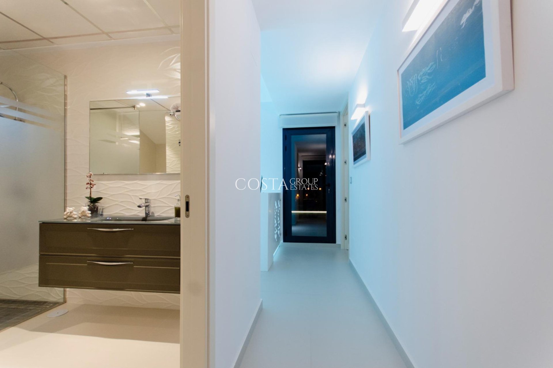 Resale - House -
Orihuela - Orihuela Costa