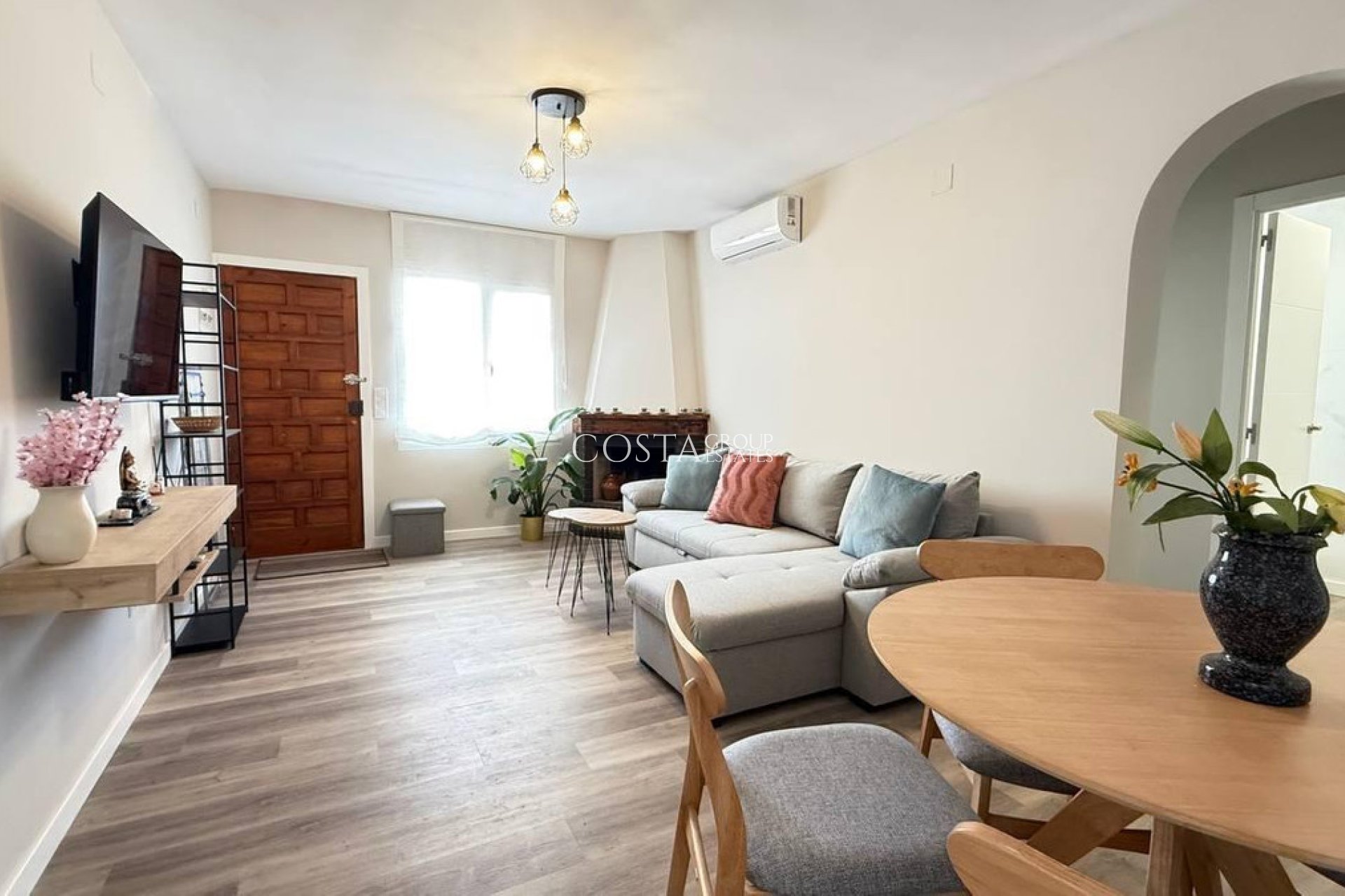 Resale - House -
Orihuela - Orihuela Costa