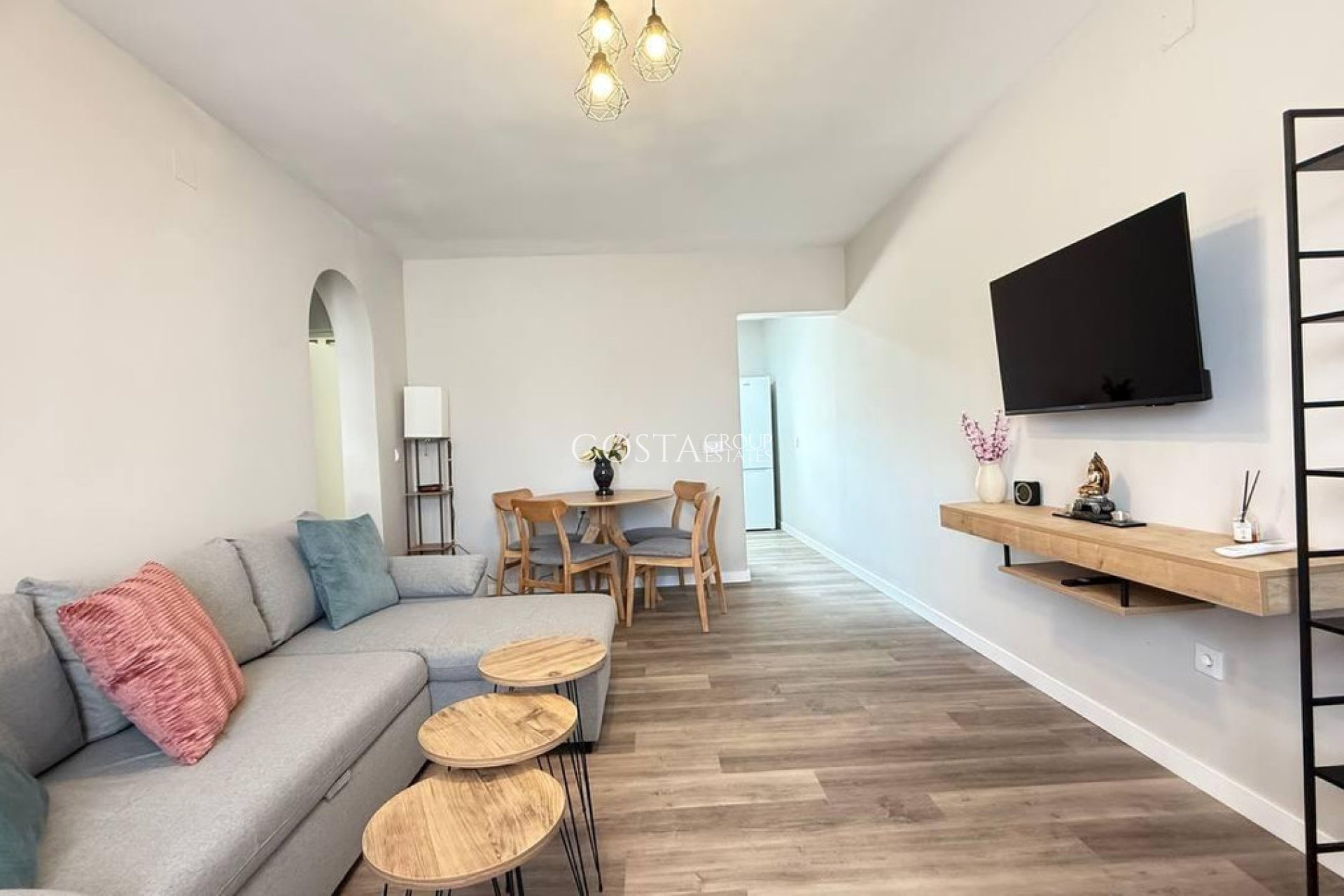 Resale - House -
Orihuela - Orihuela Costa