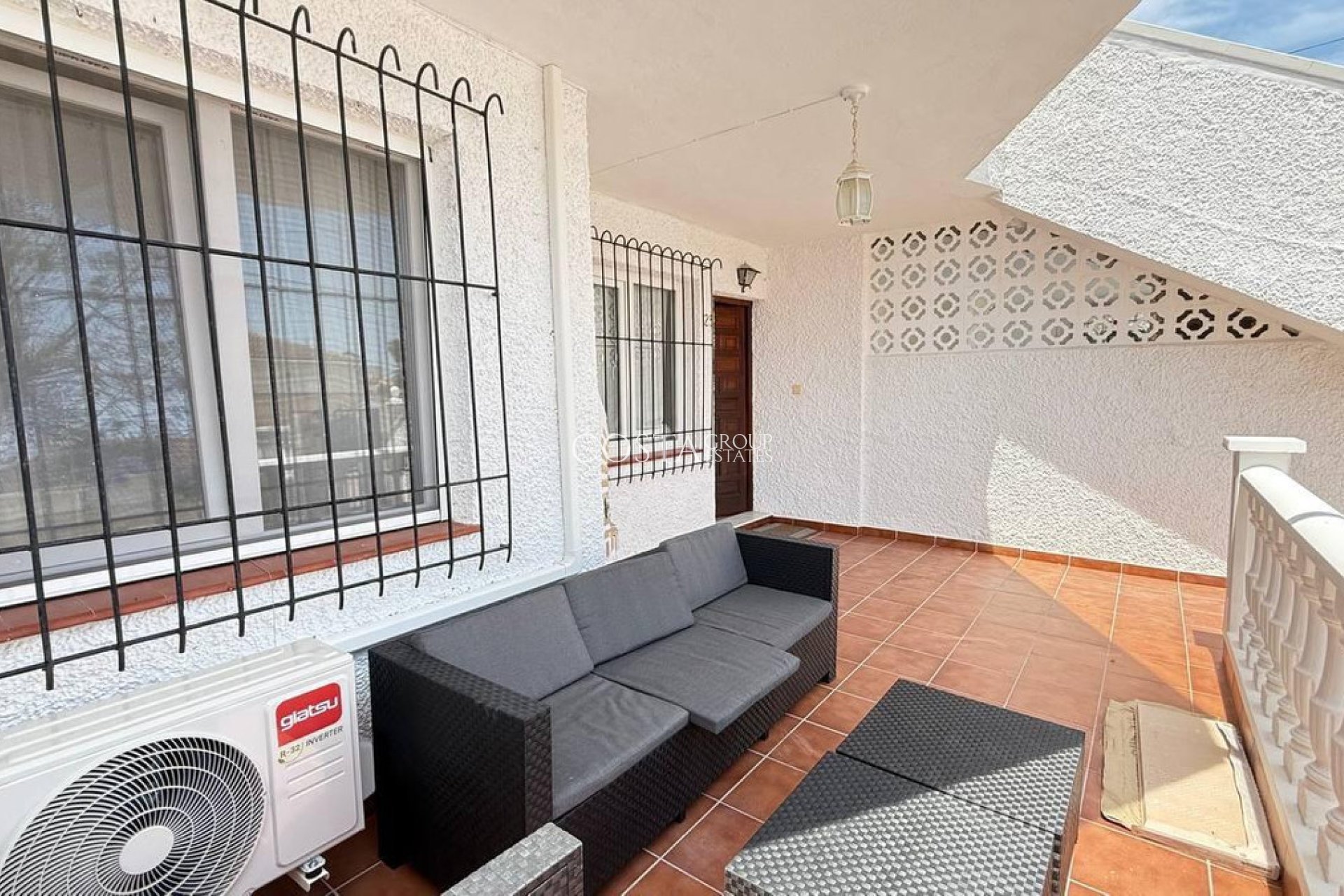 Resale - House -
Orihuela - Orihuela Costa