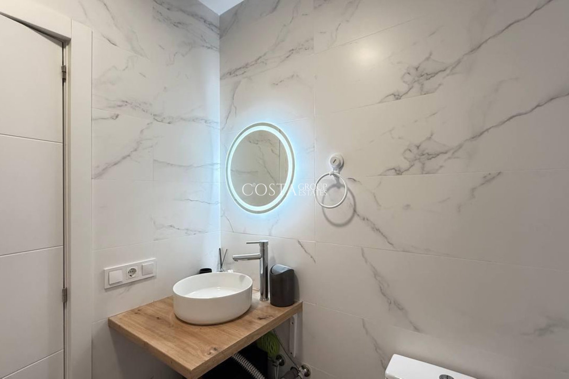 Resale - House -
Orihuela - Orihuela Costa