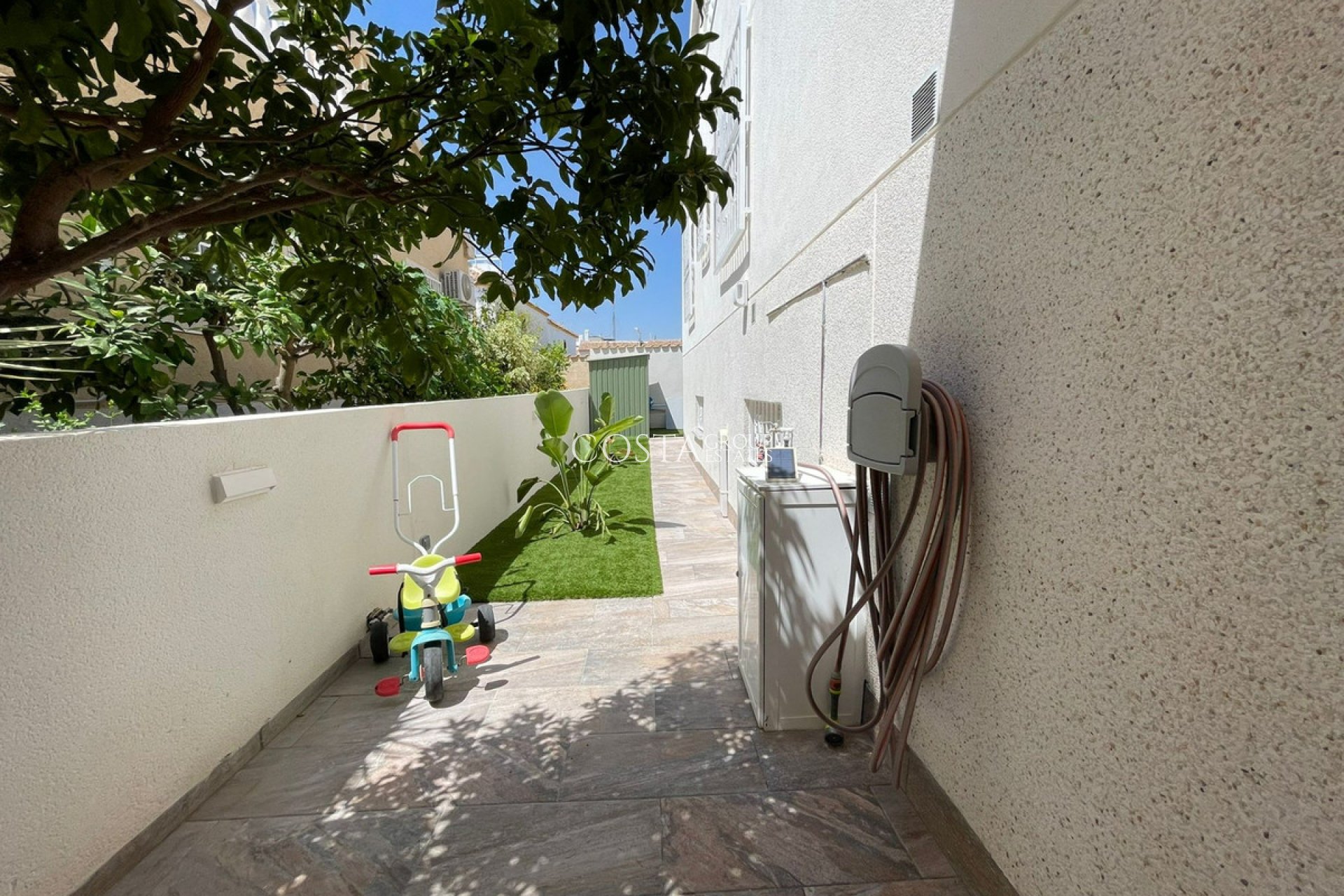 Resale - House -
Orihuela - Orihuela Costa